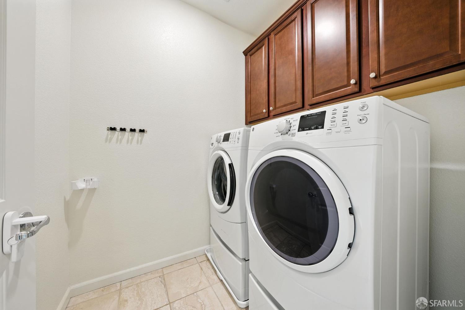 Detail Gallery Image 34 of 80 For 2702 Urbino Ct, San Jose,  CA 95111 - 3 Beds | 3/1 Baths