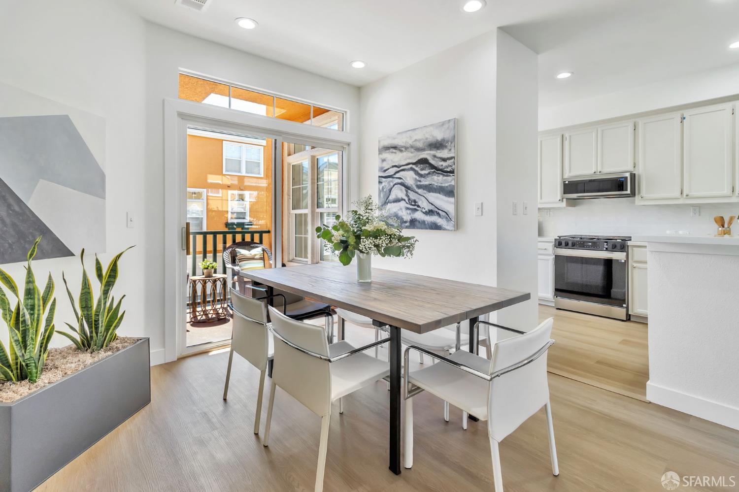 Detail Gallery Image 17 of 38 For 3633 Braxton Cmn, Fremont,  CA 94538 - 3 Beds | 2/1 Baths