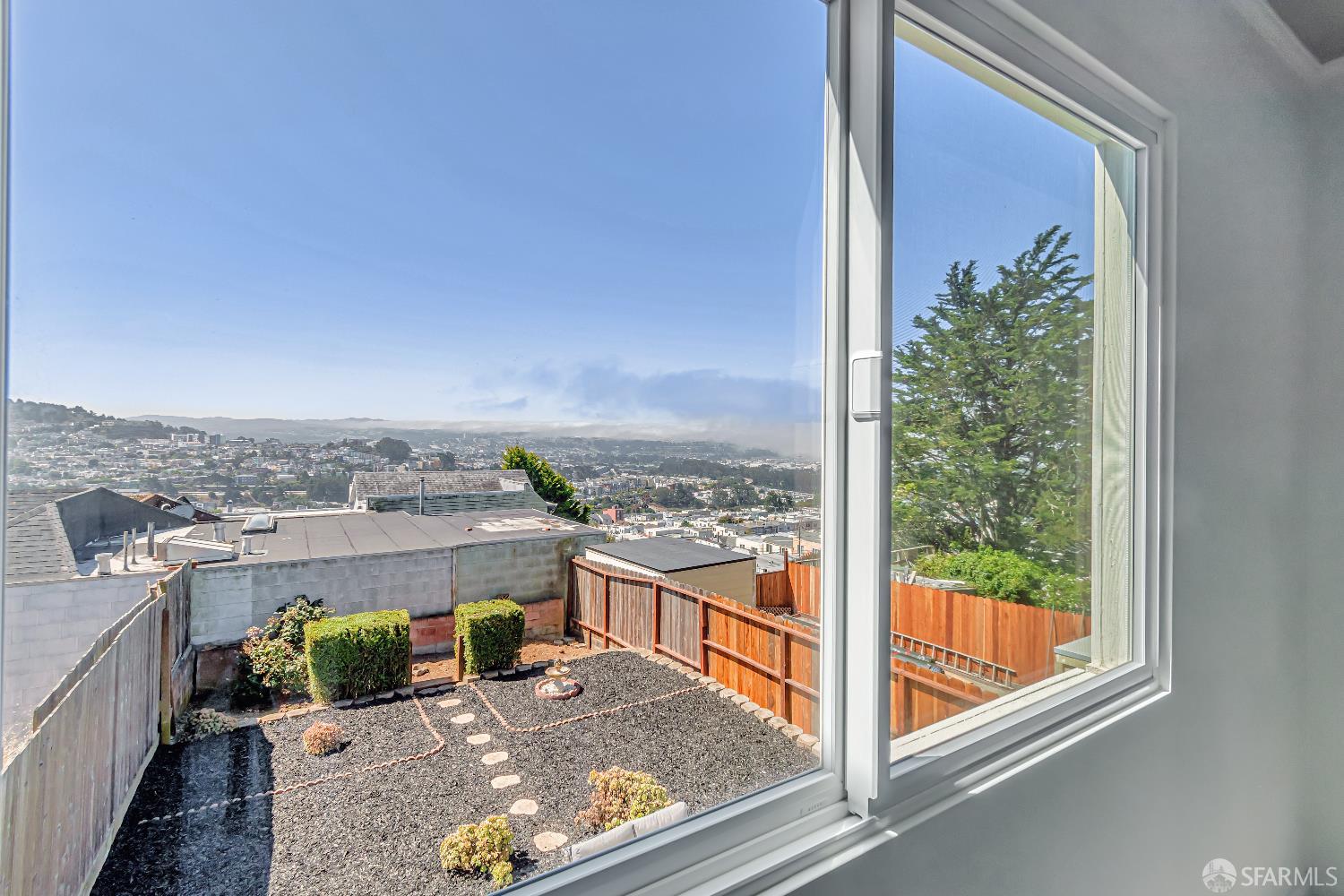 Detail Gallery Image 15 of 31 For 9 Shields St, San Francisco,  CA 94132 - 3 Beds | 2 Baths