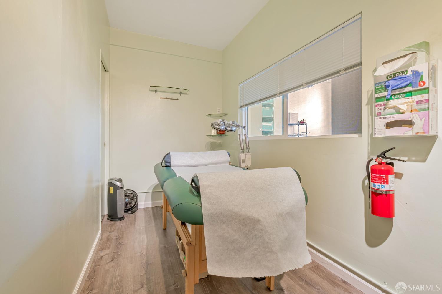 Detail Gallery Image 31 of 49 For 1014 Clement St, San Francisco,  CA 94118 - – Beds | – Baths