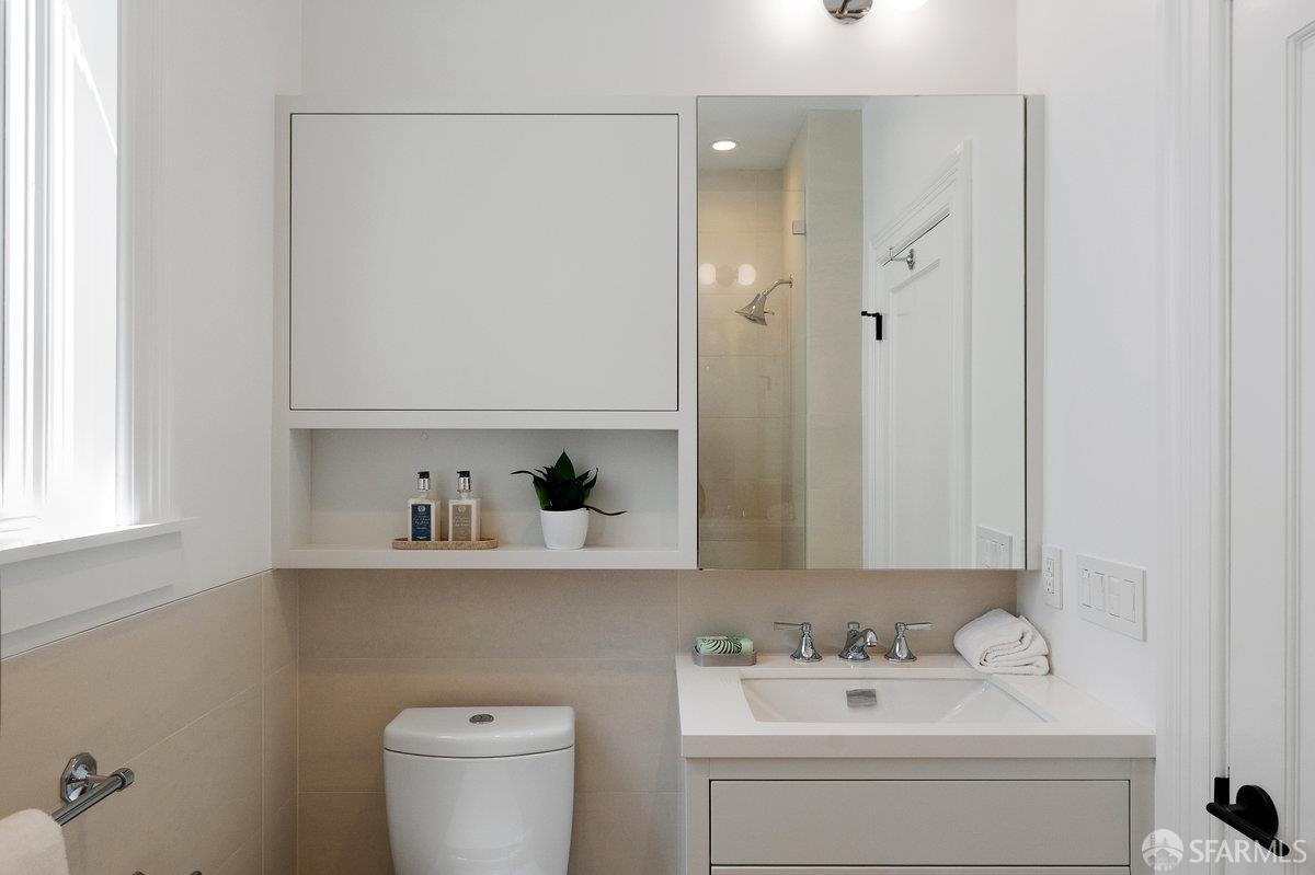 Detail Gallery Image 29 of 48 For 3953 Washington St, San Francisco,  CA 94118 - 4 Beds | 3 Baths