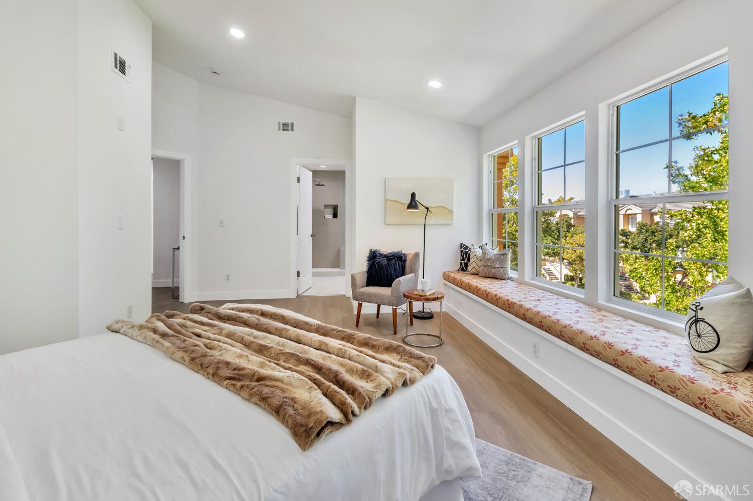Detail Gallery Image 20 of 38 For 3633 Braxton Cmn, Fremont,  CA 94538 - 3 Beds | 2/1 Baths