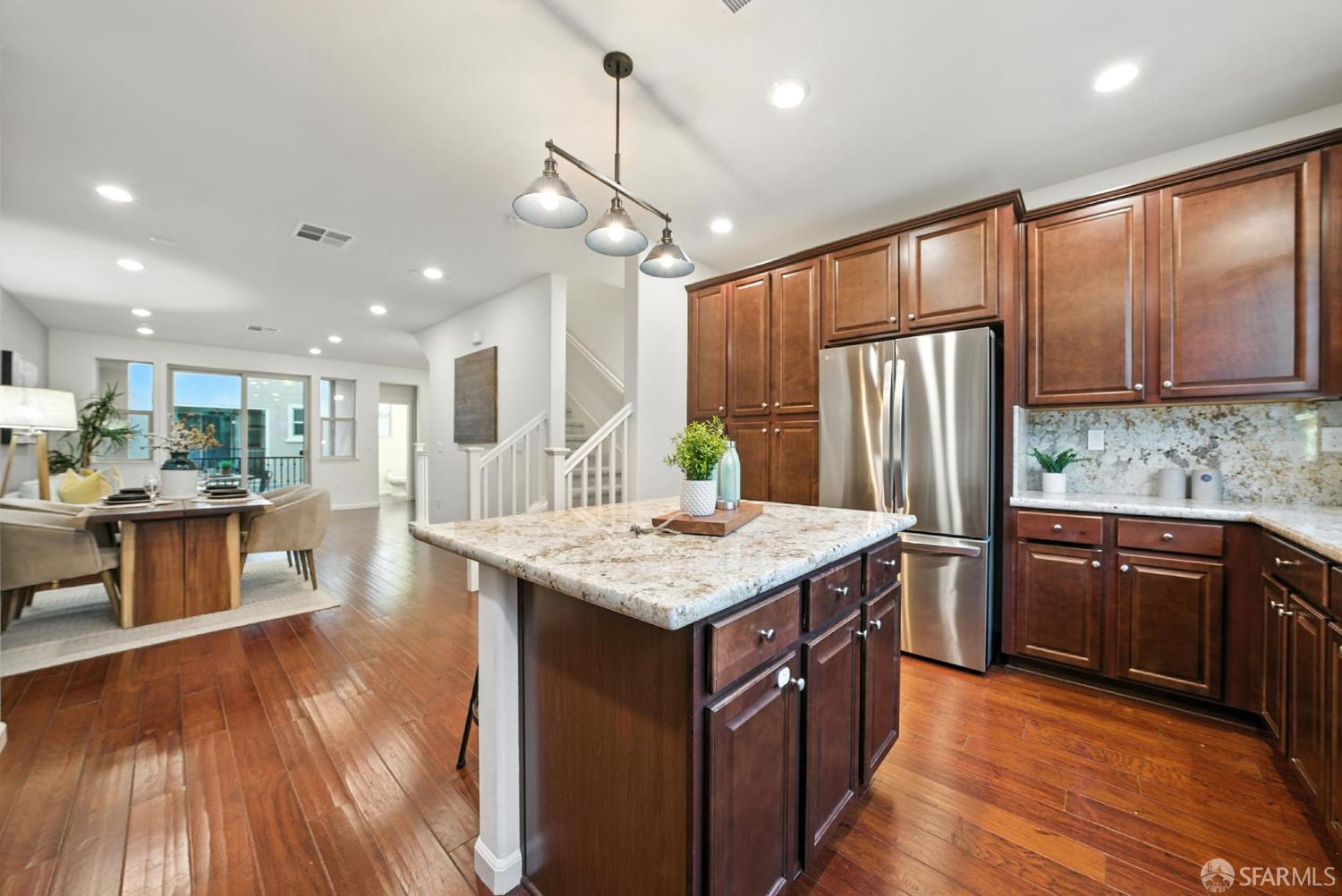 Detail Gallery Image 27 of 80 For 2702 Urbino Ct, San Jose,  CA 95111 - 3 Beds | 3/1 Baths