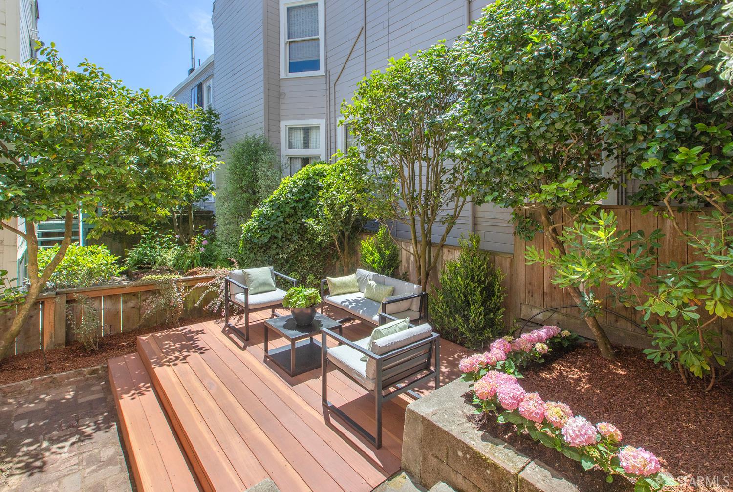 Detail Gallery Image 21 of 23 For 2207 Broderick St, San Francisco,  CA 94115 - 2 Beds | 1/1 Baths