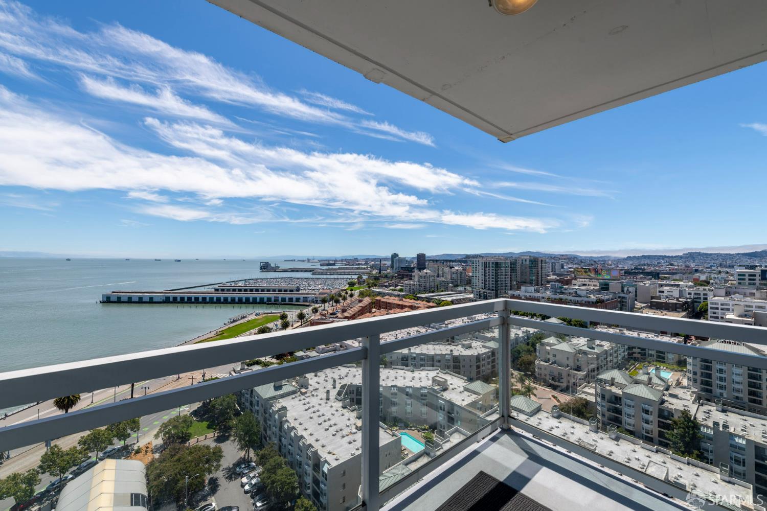 Detail Gallery Image 12 of 34 For 501 Beale St 20g,  San Francisco,  CA 94105 - 3 Beds | 2 Baths