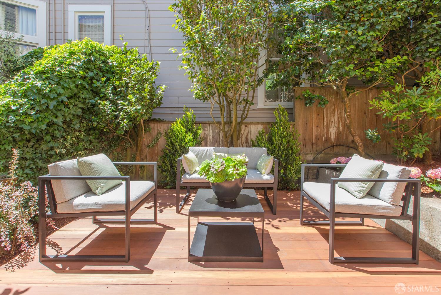 Detail Gallery Image 20 of 23 For 2207 Broderick St, San Francisco,  CA 94115 - 2 Beds | 1/1 Baths