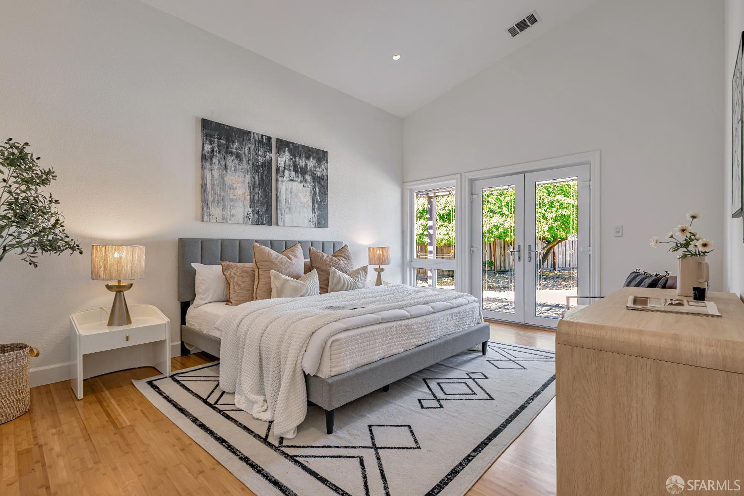 Detail Gallery Image 32 of 64 For 292 Sandpiper Ct, Foster City,  CA 94404 - 3 Beds | 2/1 Baths