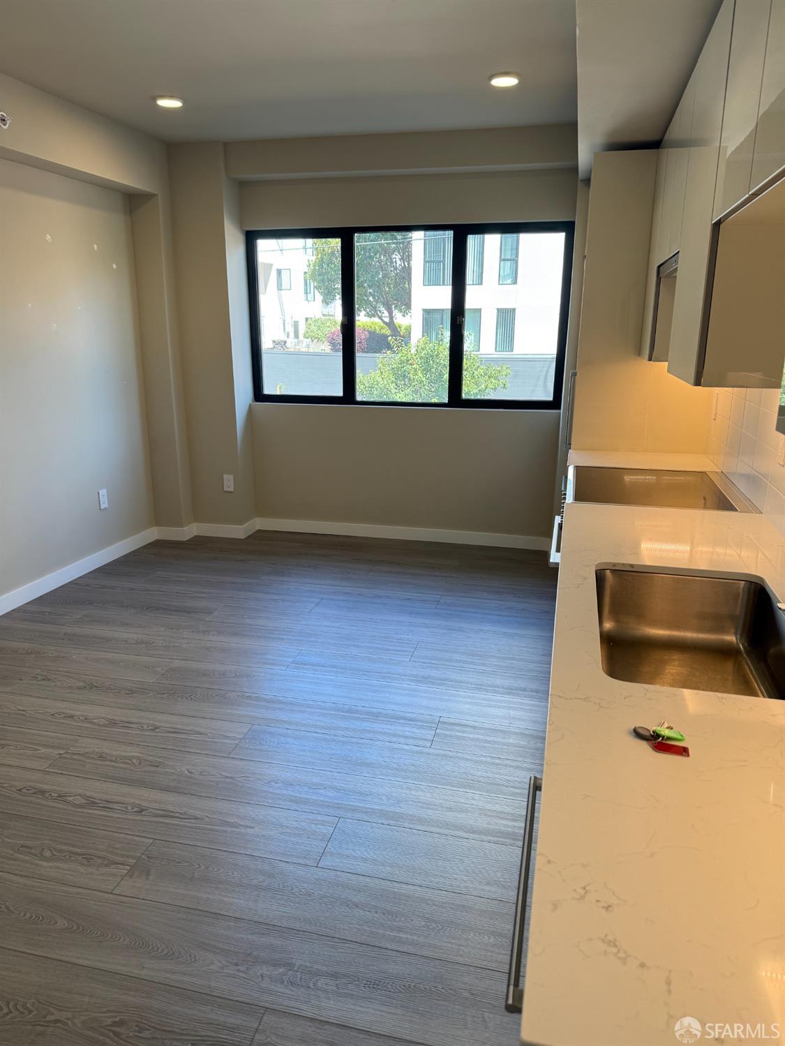 Detail Gallery Image 7 of 16 For 1603 15th St #201,  San Francisco,  CA 94103 - 2 Beds | 1 Baths