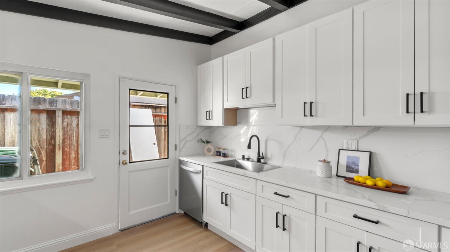 Detail Gallery Image 15 of 36 For 1324 Lodi Ave, San Mateo,  CA 94401 - 3 Beds | 2 Baths