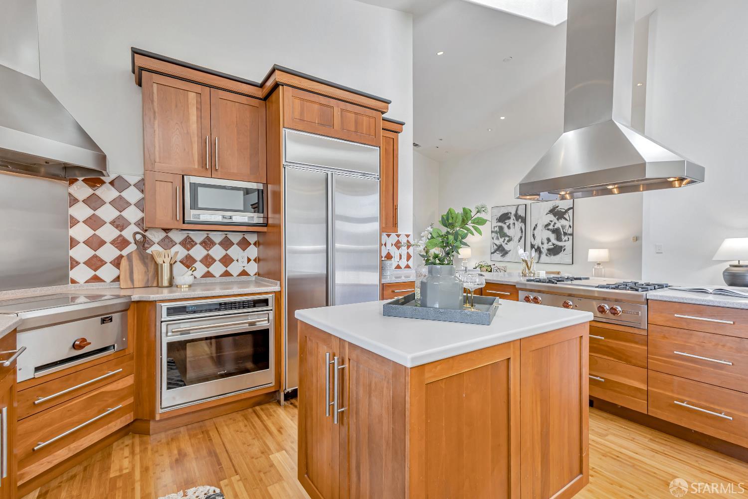 Detail Gallery Image 24 of 64 For 292 Sandpiper Ct, Foster City,  CA 94404 - 3 Beds | 2/1 Baths