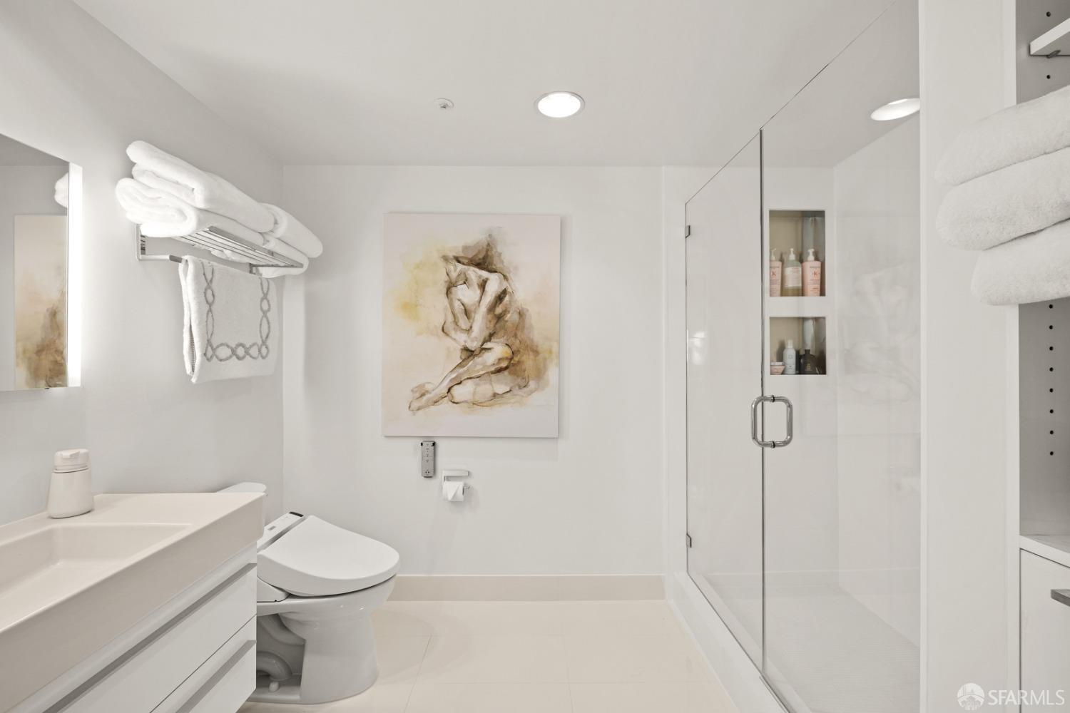 Photo #3: 425064285 Listing 