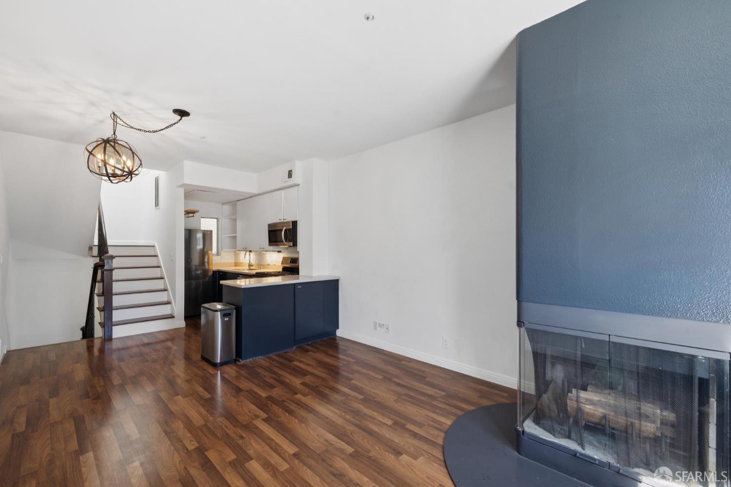 Detail Gallery Image 6 of 38 For 144 Langton St, San Francisco,  CA 94103 - 2 Beds | 1/1 Baths