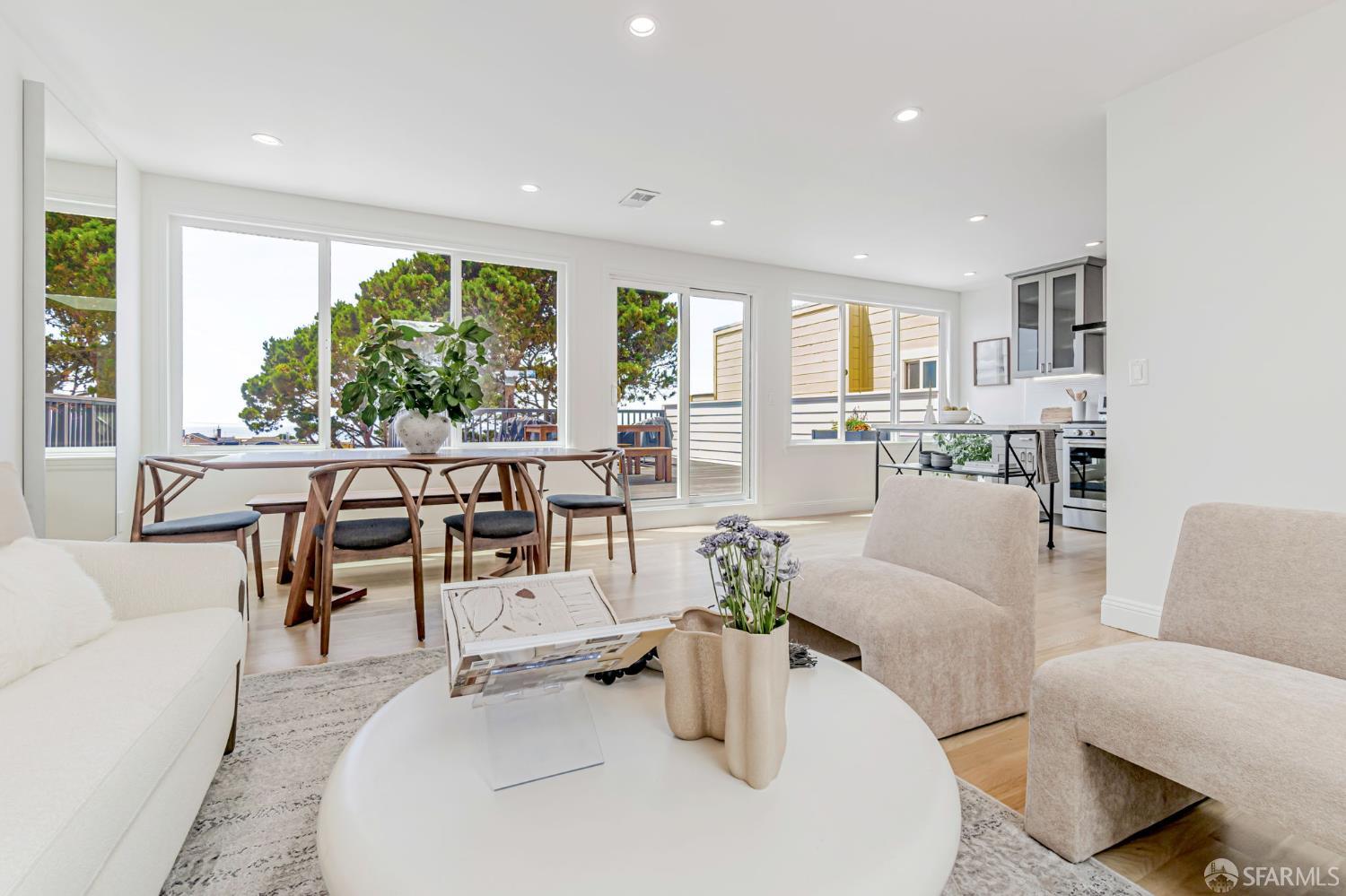 Detail Gallery Image 12 of 69 For 2263 42nd Ave, San Francisco,  CA 94116 - 4 Beds | 4 Baths