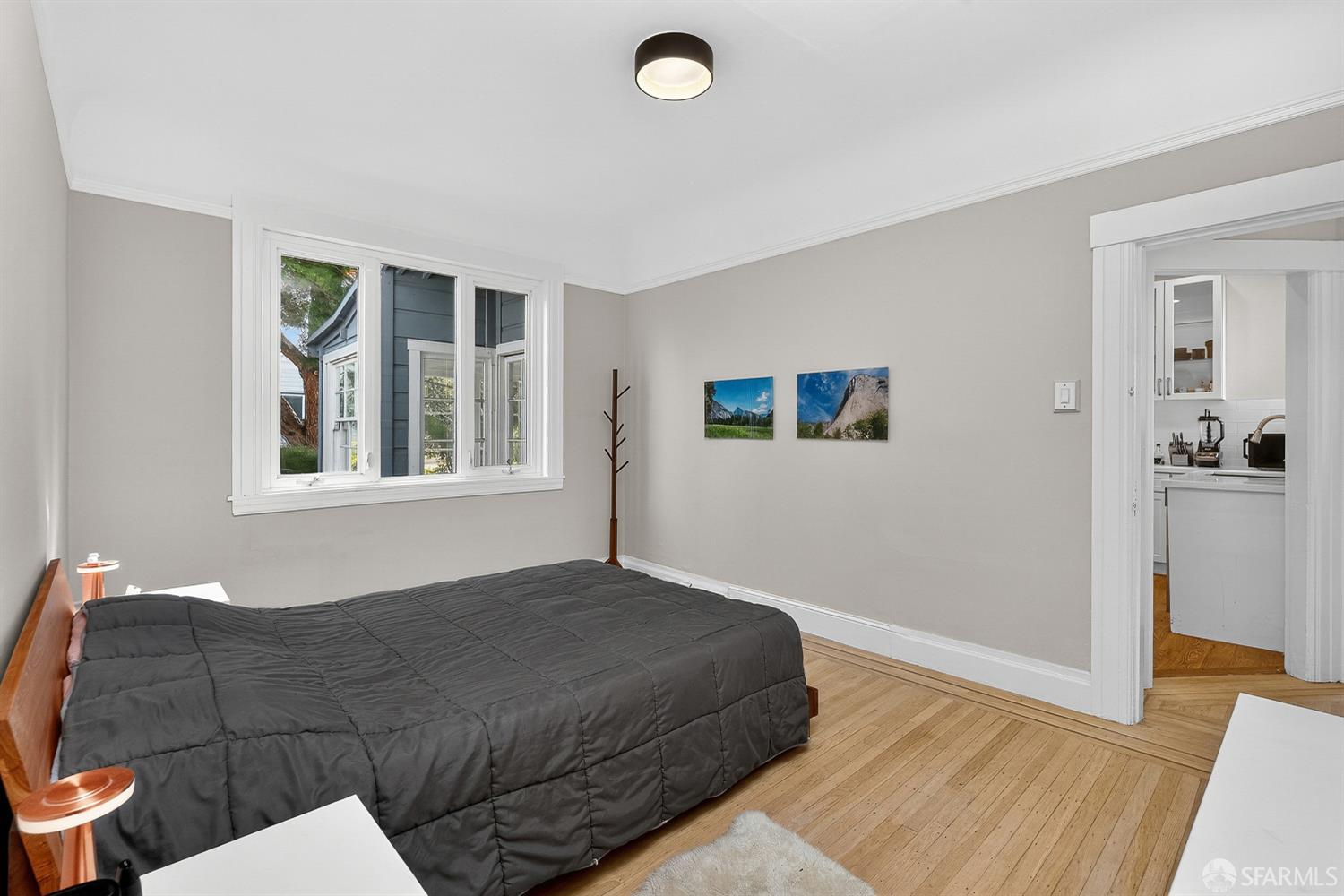 Detail Gallery Image 12 of 28 For 49 Theresa St, San Francisco,  CA 94112 - 5 Beds | 2 Baths