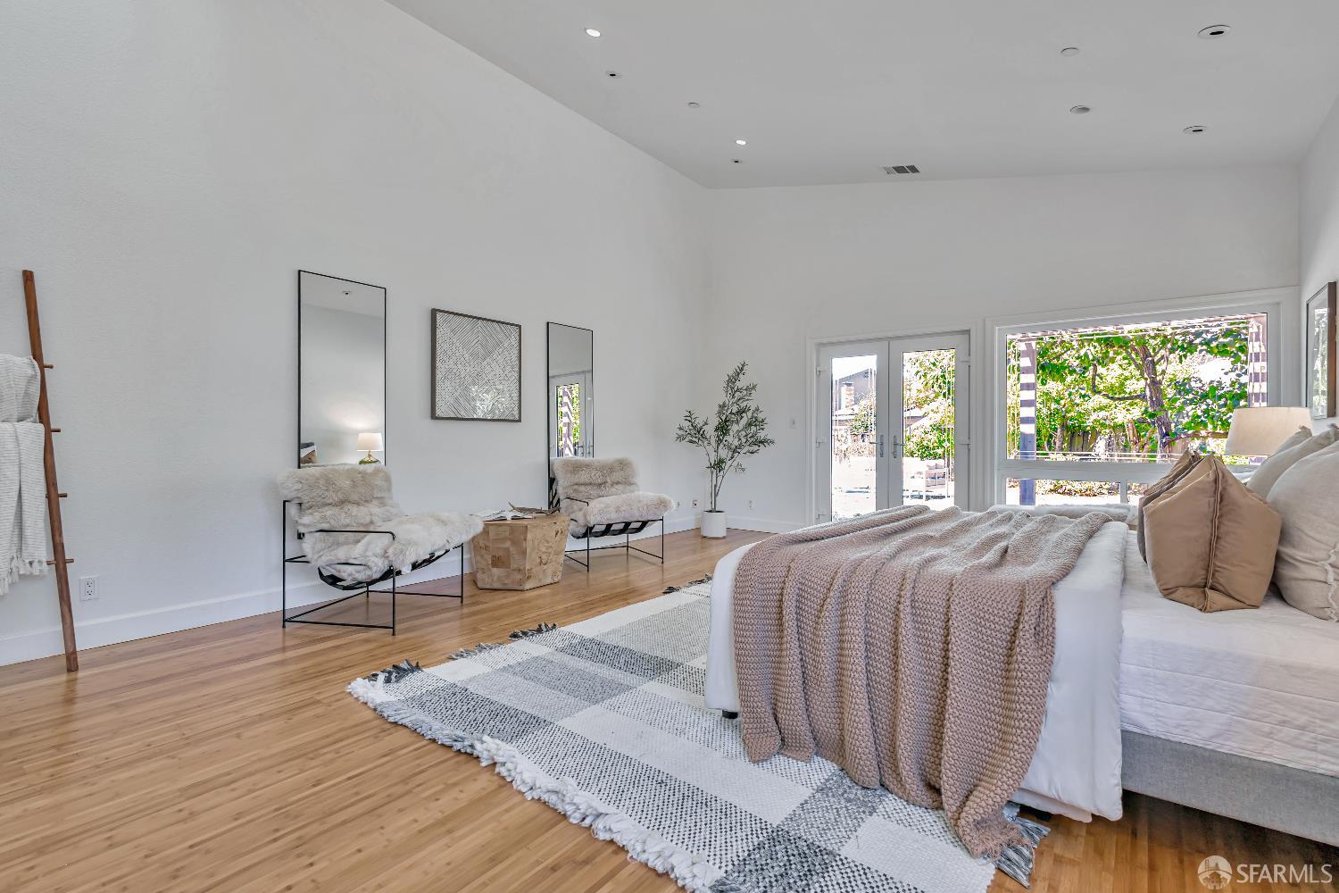 Detail Gallery Image 39 of 64 For 292 Sandpiper Ct, Foster City,  CA 94404 - 3 Beds | 2/1 Baths