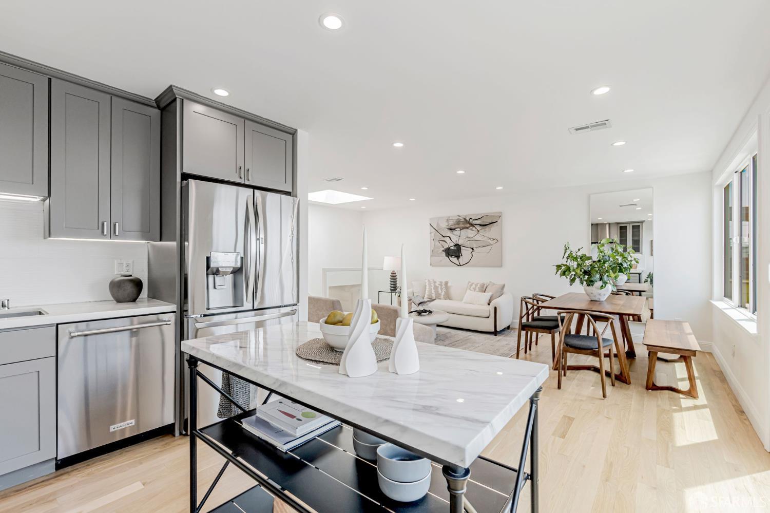 Detail Gallery Image 17 of 69 For 2263 42nd Ave, San Francisco,  CA 94116 - 4 Beds | 4 Baths