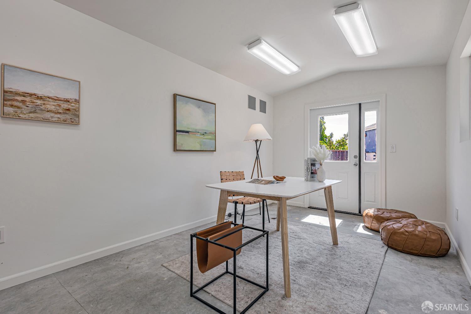 Detail Gallery Image 30 of 64 For 292 Sandpiper Ct, Foster City,  CA 94404 - 3 Beds | 2/1 Baths