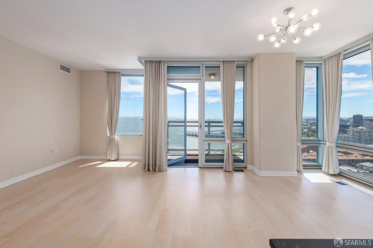Detail Gallery Image 11 of 34 For 501 Beale St 20g,  San Francisco,  CA 94105 - 3 Beds | 2 Baths