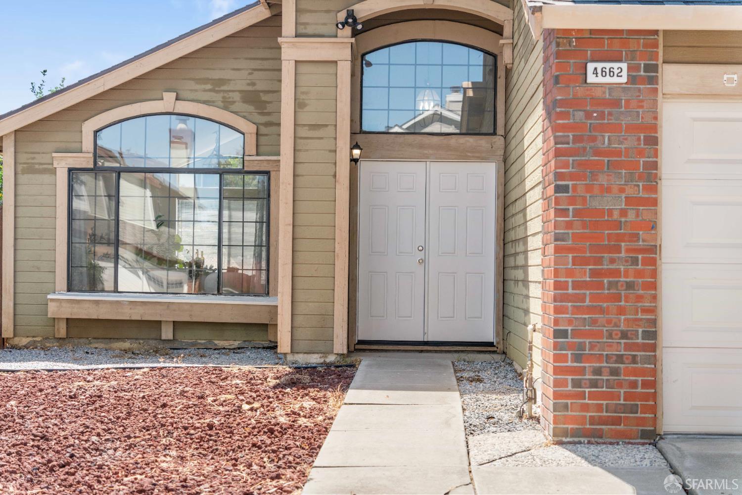 Detail Gallery Image 3 of 34 For 4662 Country Hills Dr, Antioch,  CA 94531 - 5 Beds | 3 Baths