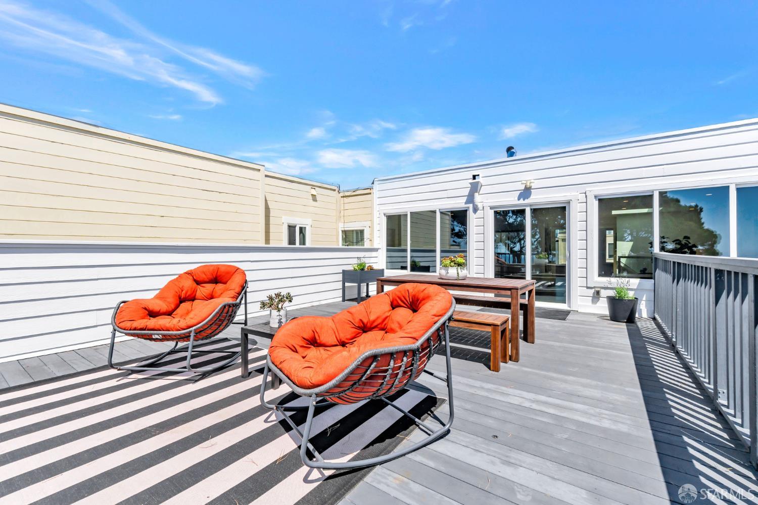Detail Gallery Image 46 of 69 For 2263 42nd Ave, San Francisco,  CA 94116 - 4 Beds | 4 Baths