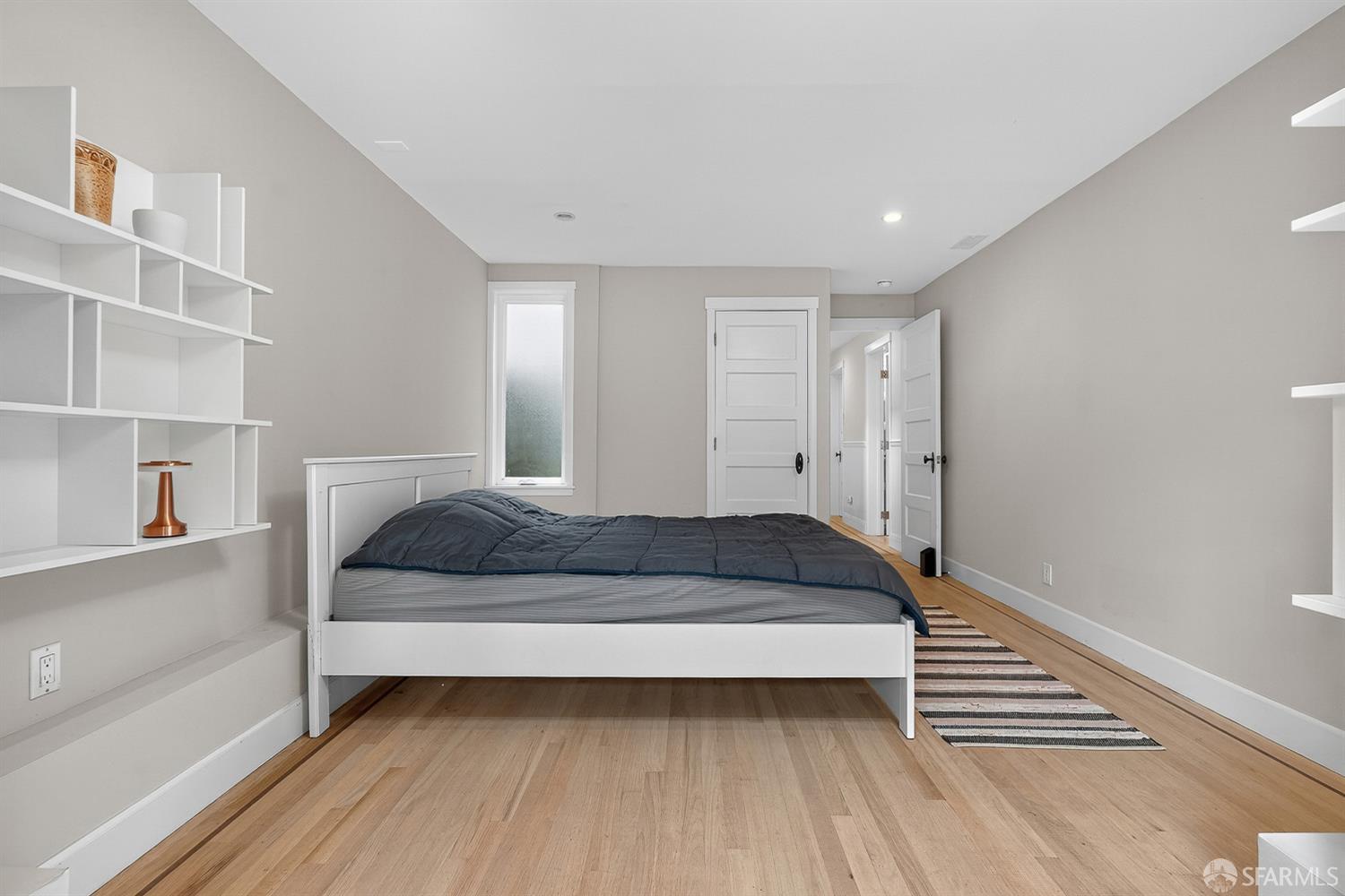 Detail Gallery Image 21 of 28 For 49 Theresa St, San Francisco,  CA 94112 - 5 Beds | 2 Baths