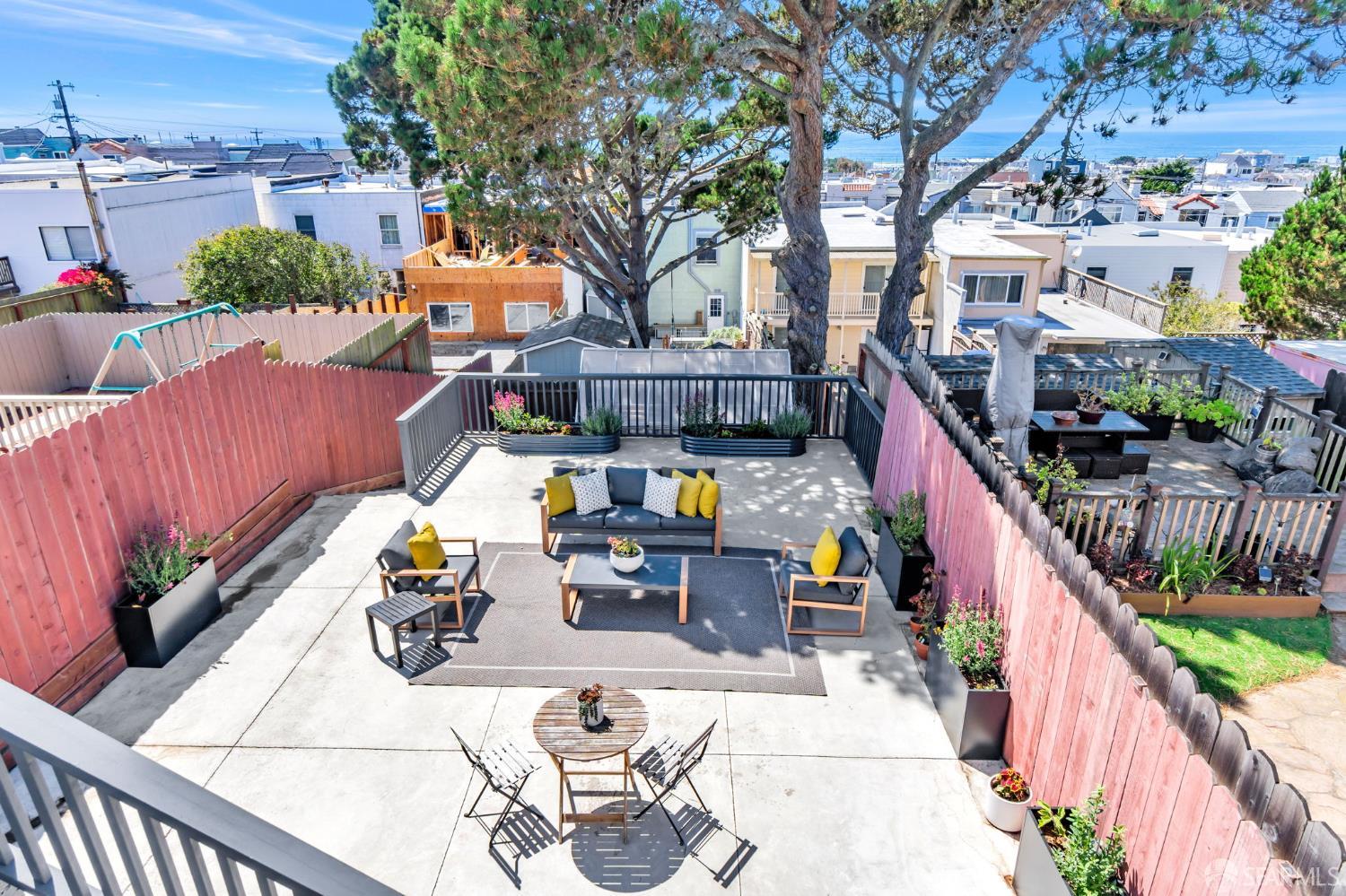 Detail Gallery Image 47 of 69 For 2263 42nd Ave, San Francisco,  CA 94116 - 4 Beds | 4 Baths