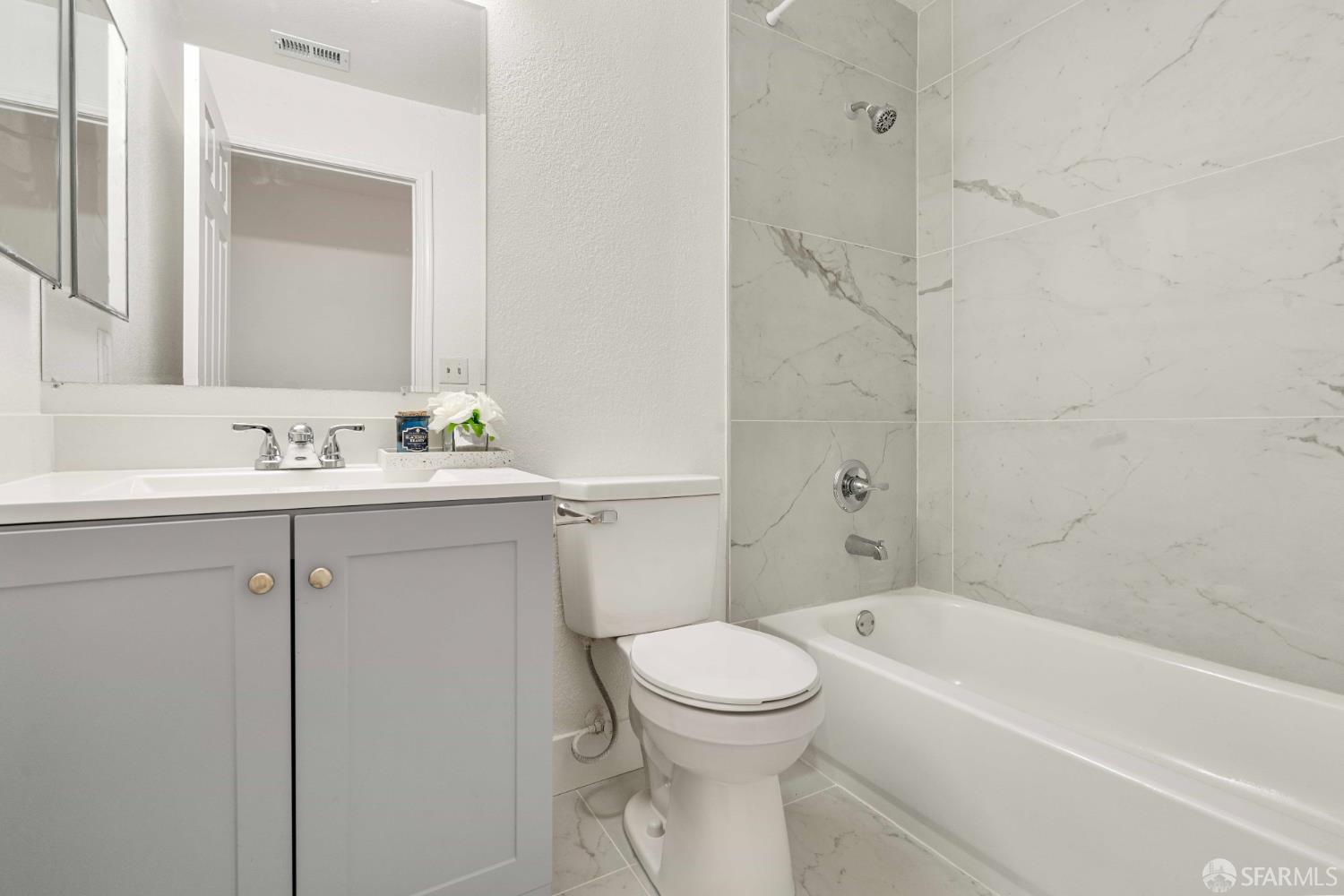 Detail Gallery Image 26 of 34 For 4662 Country Hills Dr, Antioch,  CA 94531 - 5 Beds | 3 Baths