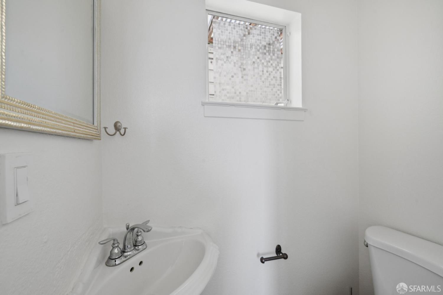 Detail Gallery Image 22 of 38 For 144 Langton St, San Francisco,  CA 94103 - 2 Beds | 1/1 Baths