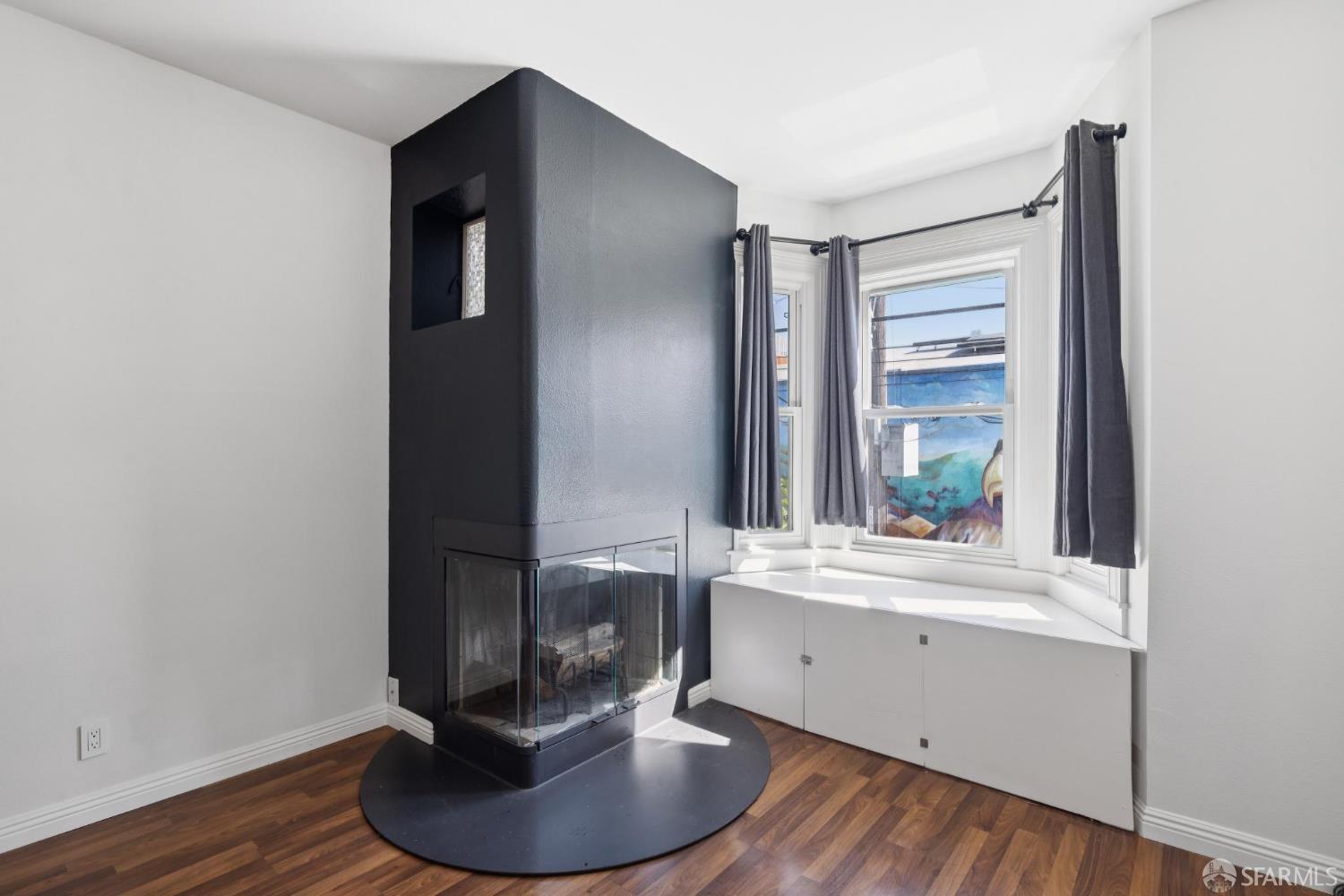 Detail Gallery Image 4 of 38 For 144 Langton St, San Francisco,  CA 94103 - 2 Beds | 1/1 Baths