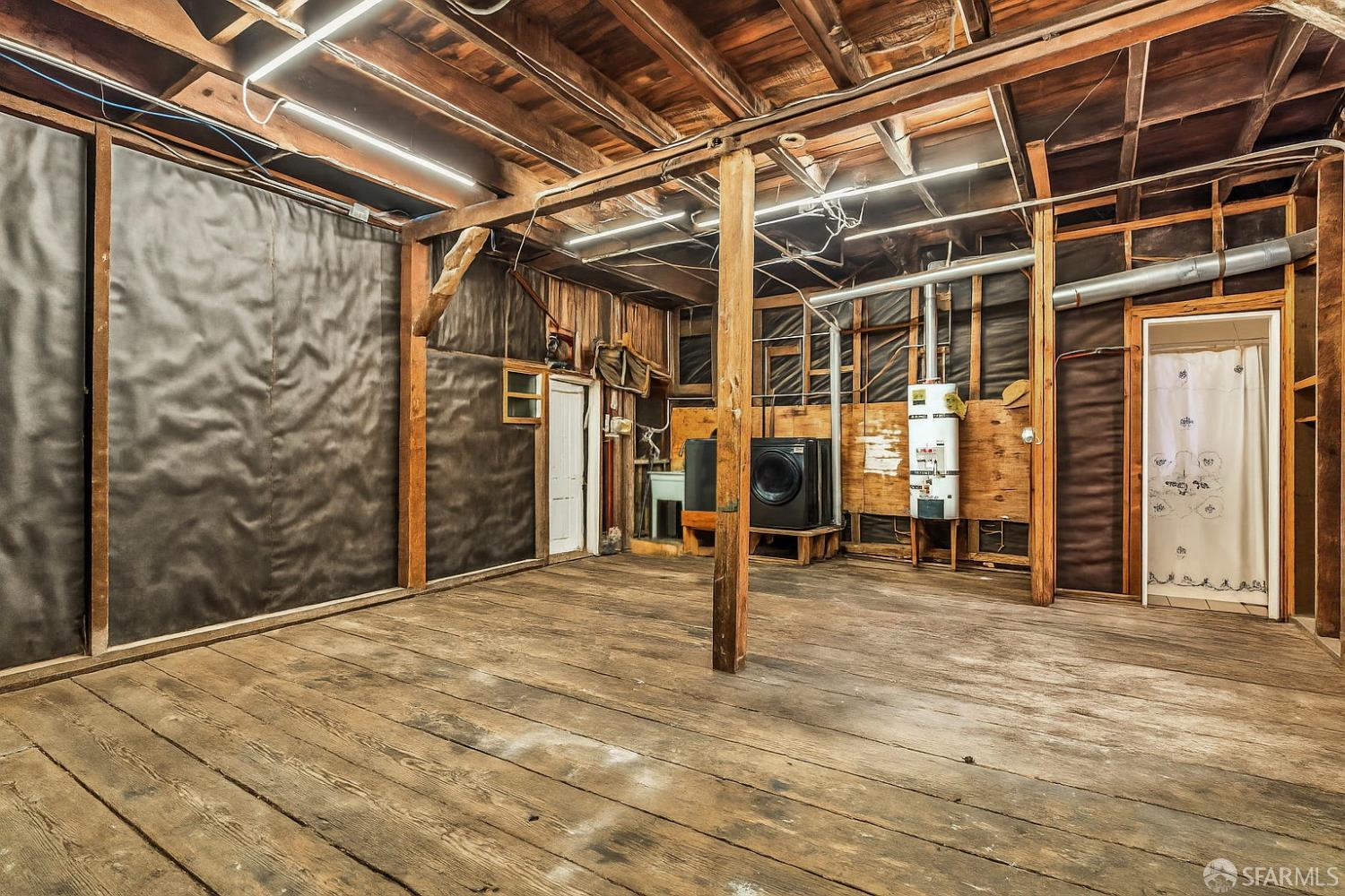 Detail Gallery Image 26 of 44 For 201 Congdon St, San Francisco,  CA 94112 - 5 Beds | 2 Baths