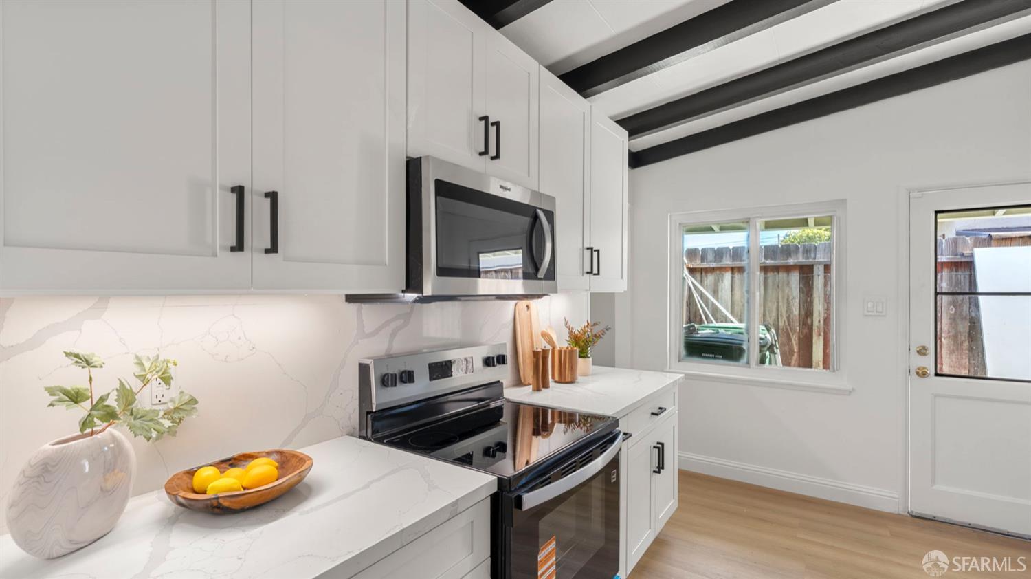 Detail Gallery Image 14 of 36 For 1324 Lodi Ave, San Mateo,  CA 94401 - 3 Beds | 2 Baths