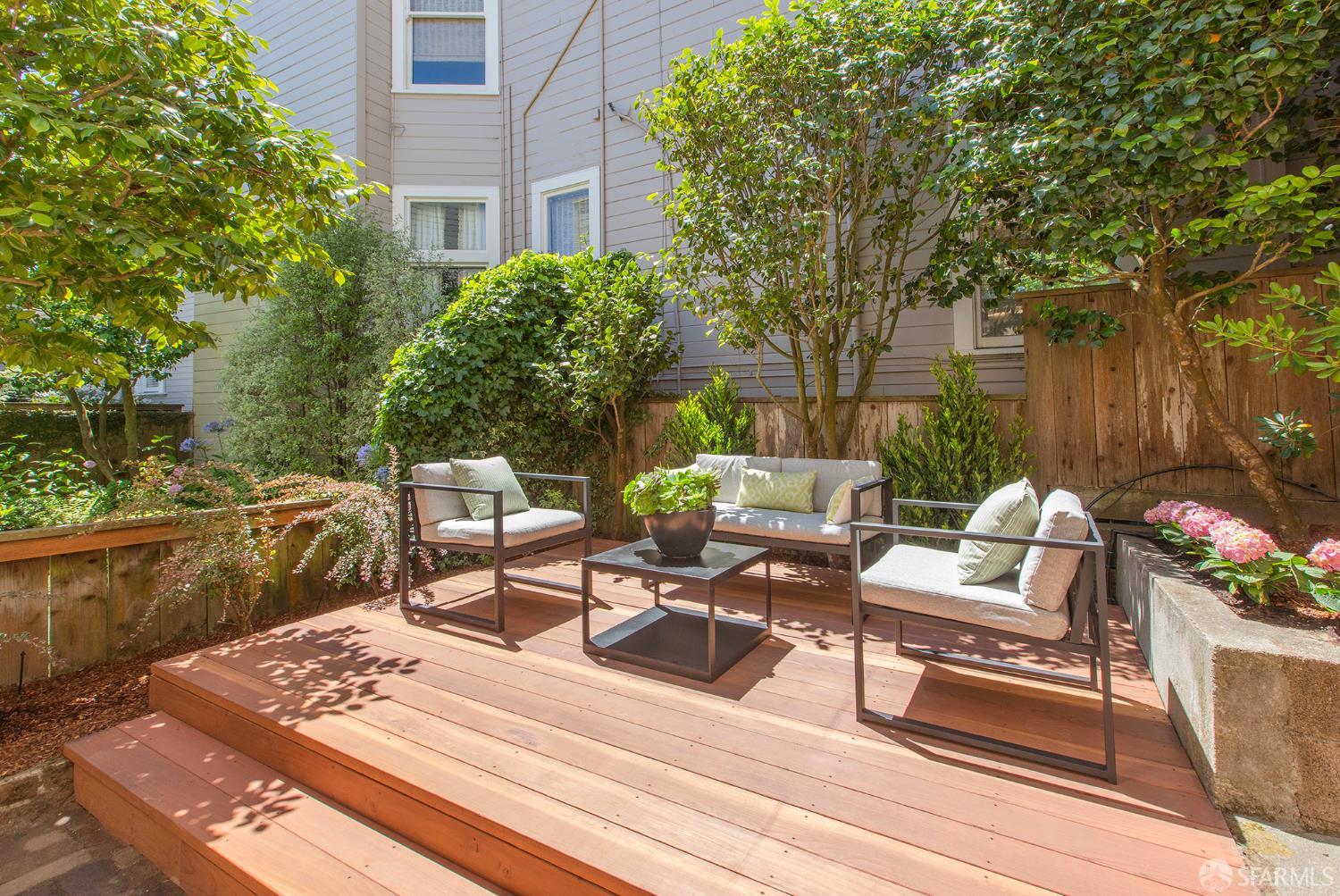 Detail Gallery Image 19 of 23 For 2207 Broderick St, San Francisco,  CA 94115 - 2 Beds | 1/1 Baths