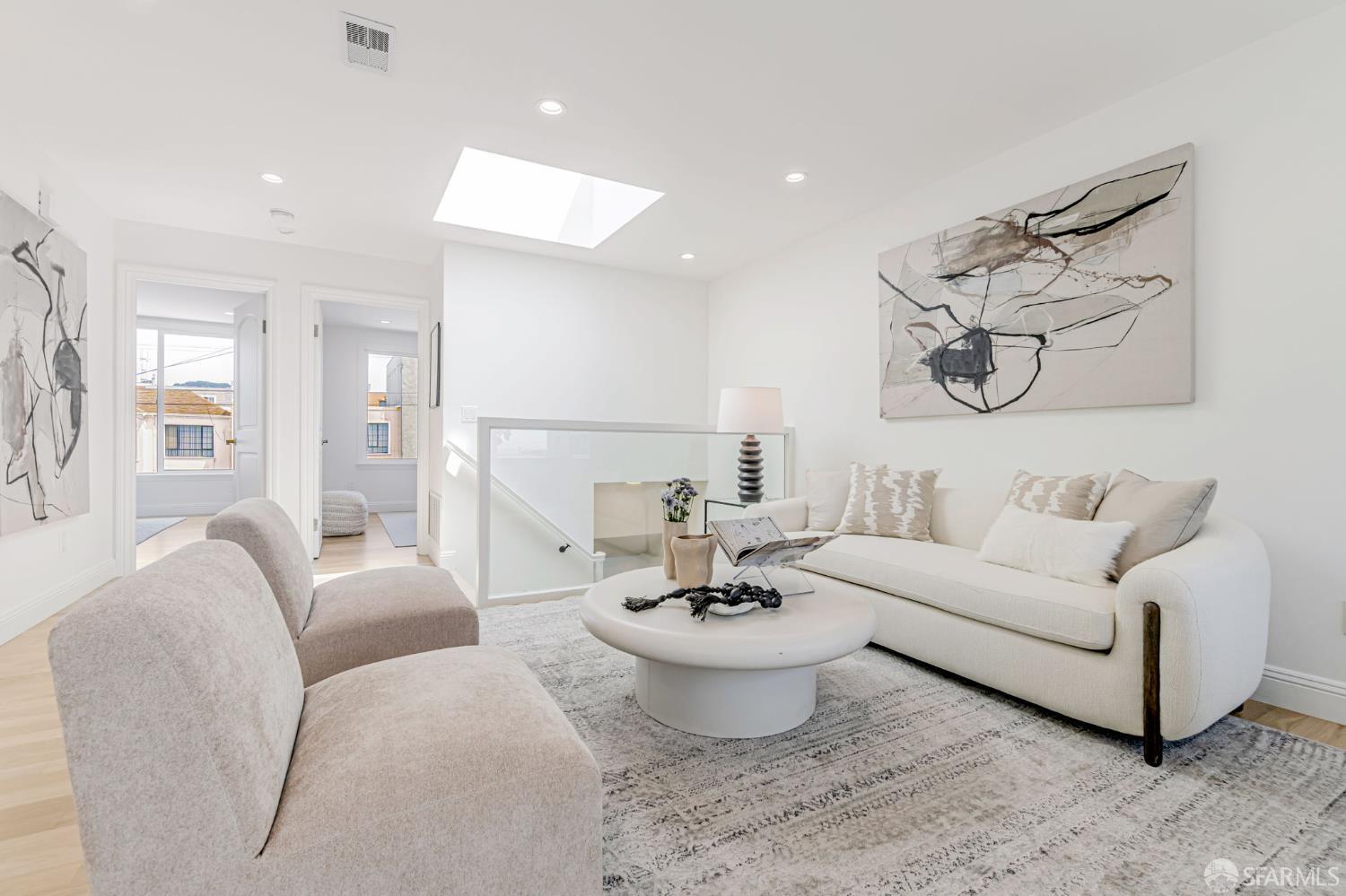 Detail Gallery Image 10 of 69 For 2263 42nd Ave, San Francisco,  CA 94116 - 4 Beds | 4 Baths