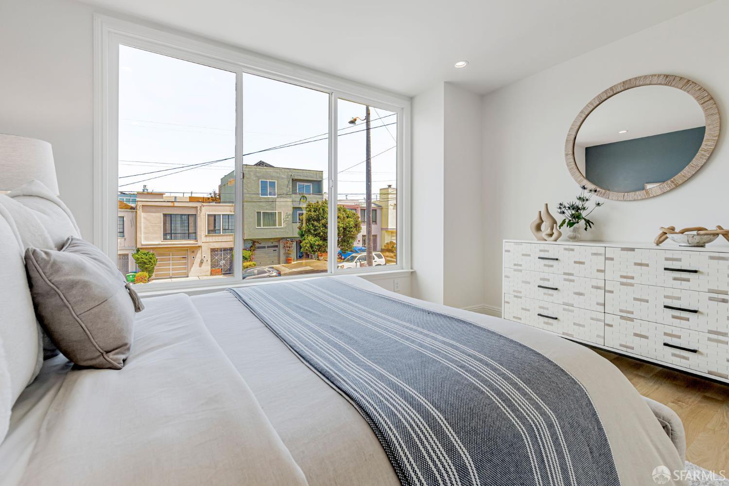 Detail Gallery Image 27 of 69 For 2263 42nd Ave, San Francisco,  CA 94116 - 4 Beds | 4 Baths