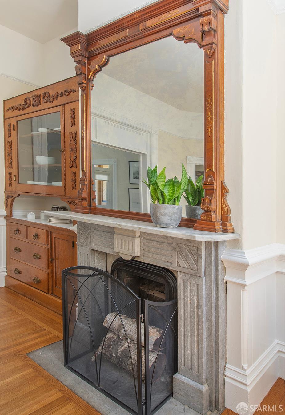 Detail Gallery Image 10 of 23 For 2207 Broderick St, San Francisco,  CA 94115 - 2 Beds | 1/1 Baths