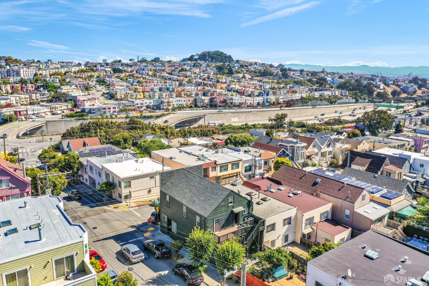 Detail Gallery Image 32 of 44 For 201 Congdon St, San Francisco,  CA 94112 - 5 Beds | 2 Baths