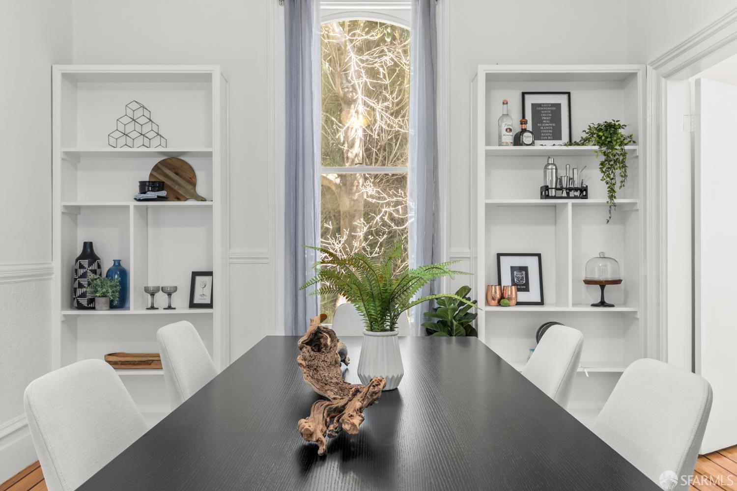 Detail Gallery Image 6 of 15 For 2603 23rd St, San Francisco,  CA 94110 - 3 Beds | 1 Baths