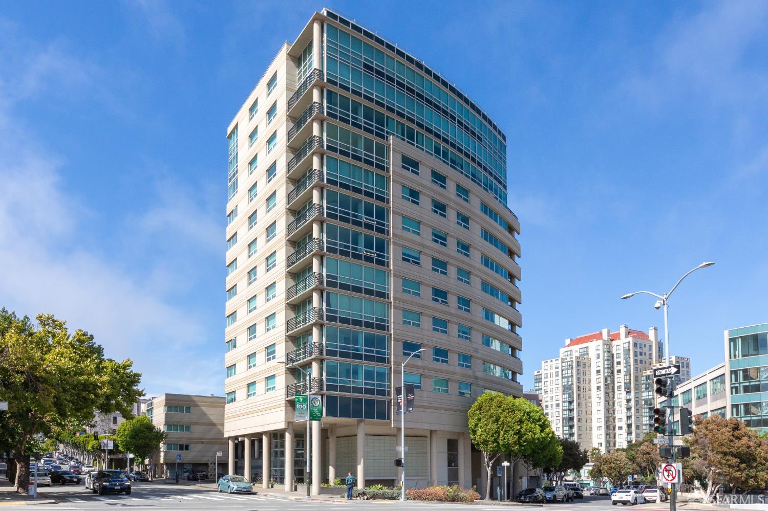 Detail Gallery Image 2 of 25 For 1388 Gough St #606,  San Francisco,  CA 94109 - 2 Beds | 2 Baths