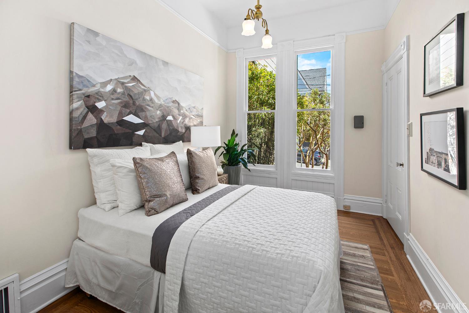 Detail Gallery Image 16 of 23 For 2207 Broderick St, San Francisco,  CA 94115 - 2 Beds | 1/1 Baths