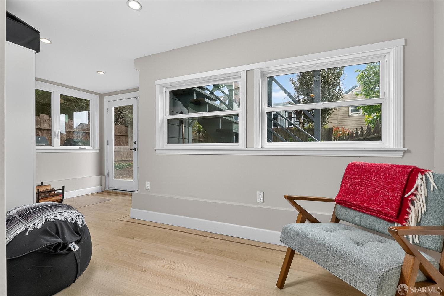 Detail Gallery Image 22 of 28 For 49 Theresa St, San Francisco,  CA 94112 - 5 Beds | 2 Baths