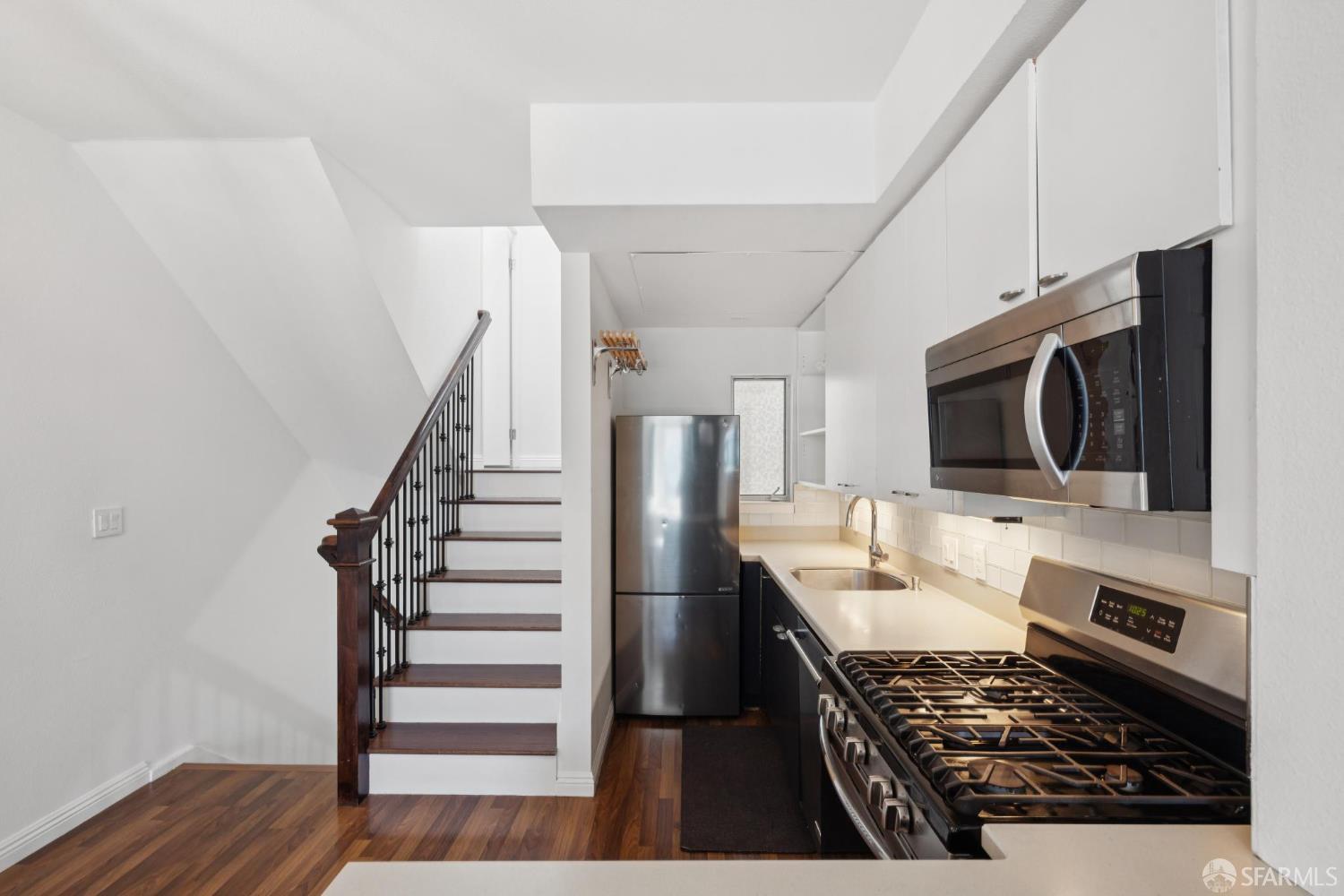 Detail Gallery Image 12 of 38 For 144 Langton St, San Francisco,  CA 94103 - 2 Beds | 1/1 Baths