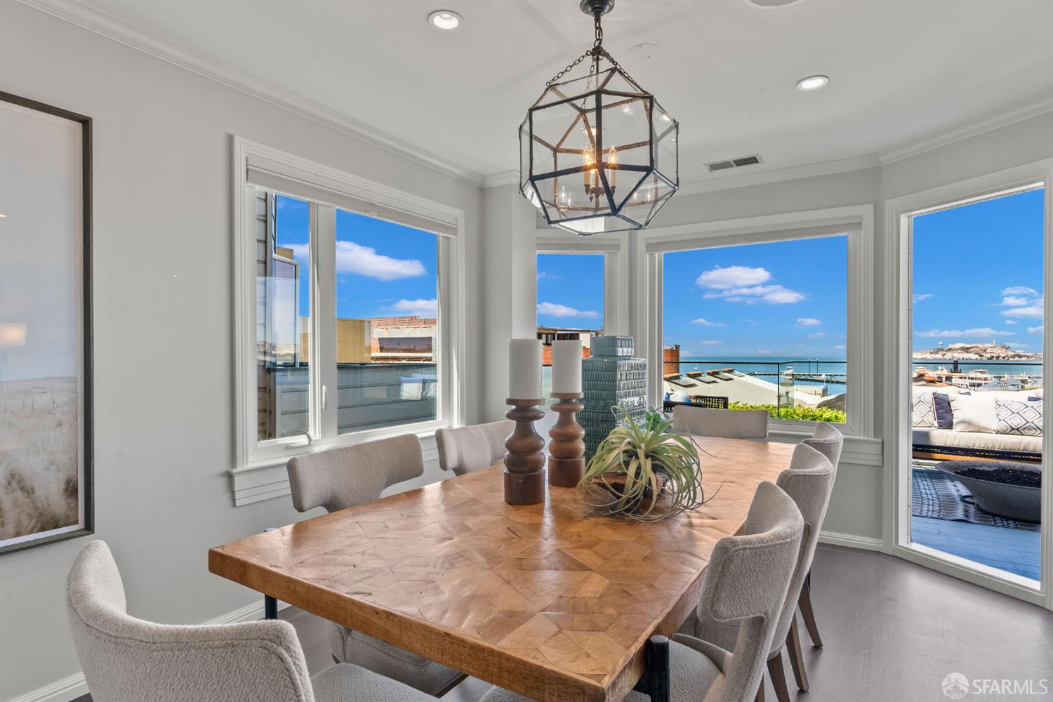 Detail Gallery Image 6 of 82 For 844 North Point St, San Francisco,  CA 94109 - 2 Beds | 2 Baths