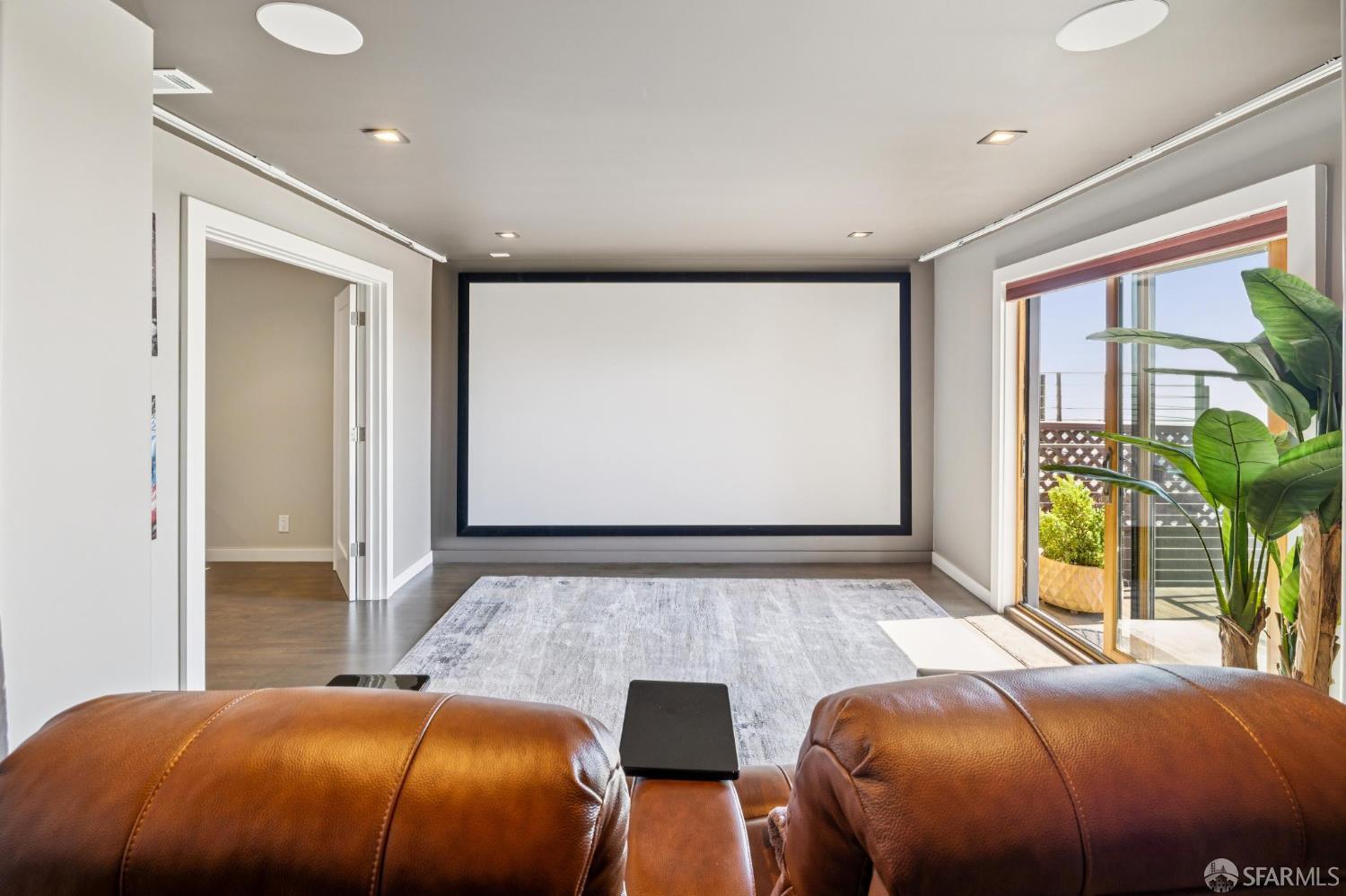 Detail Gallery Image 73 of 93 For 2123 Funston Ave, San Francisco,  CA 94116 - 4 Beds | 3/1 Baths