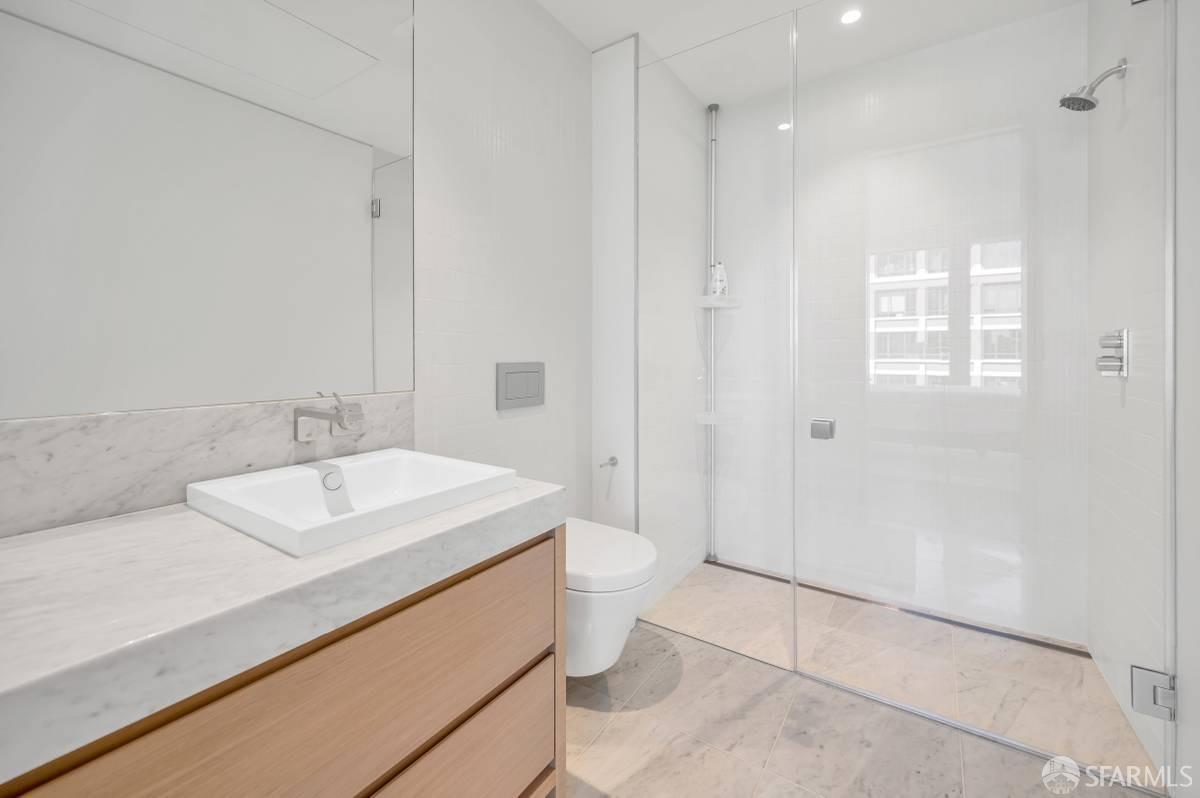 Detail Gallery Image 15 of 25 For 1 Steuart Ln #501,  San Francisco,  CA 94105 - 2 Beds | 3 Baths