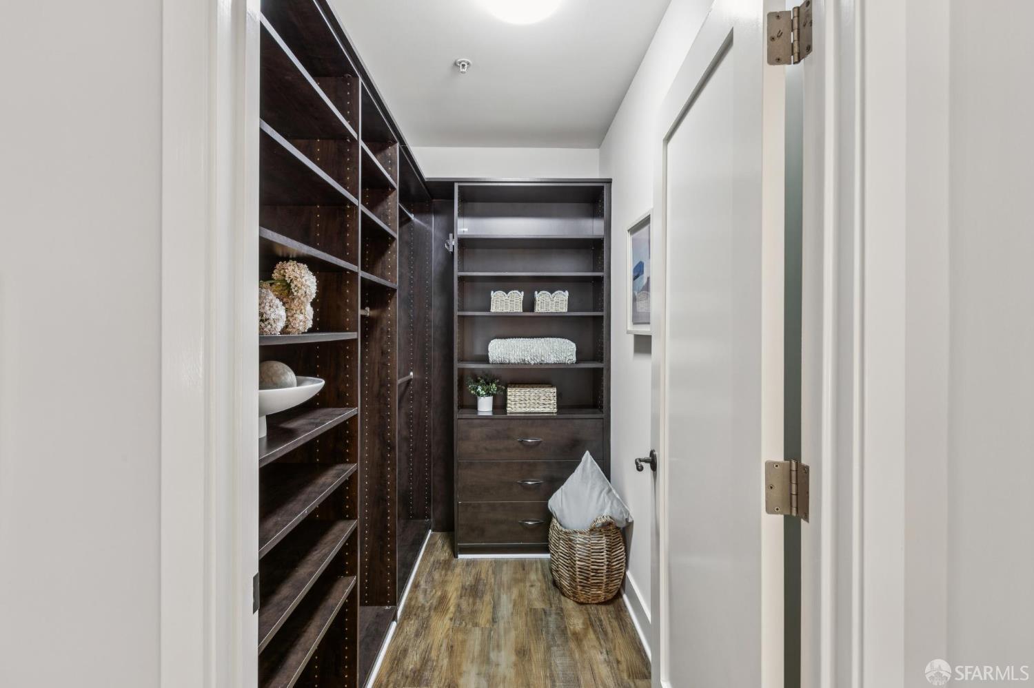 Detail Gallery Image 11 of 31 For 8 Landers St #301,  San Francisco,  CA 94114 - 2 Beds | 2 Baths