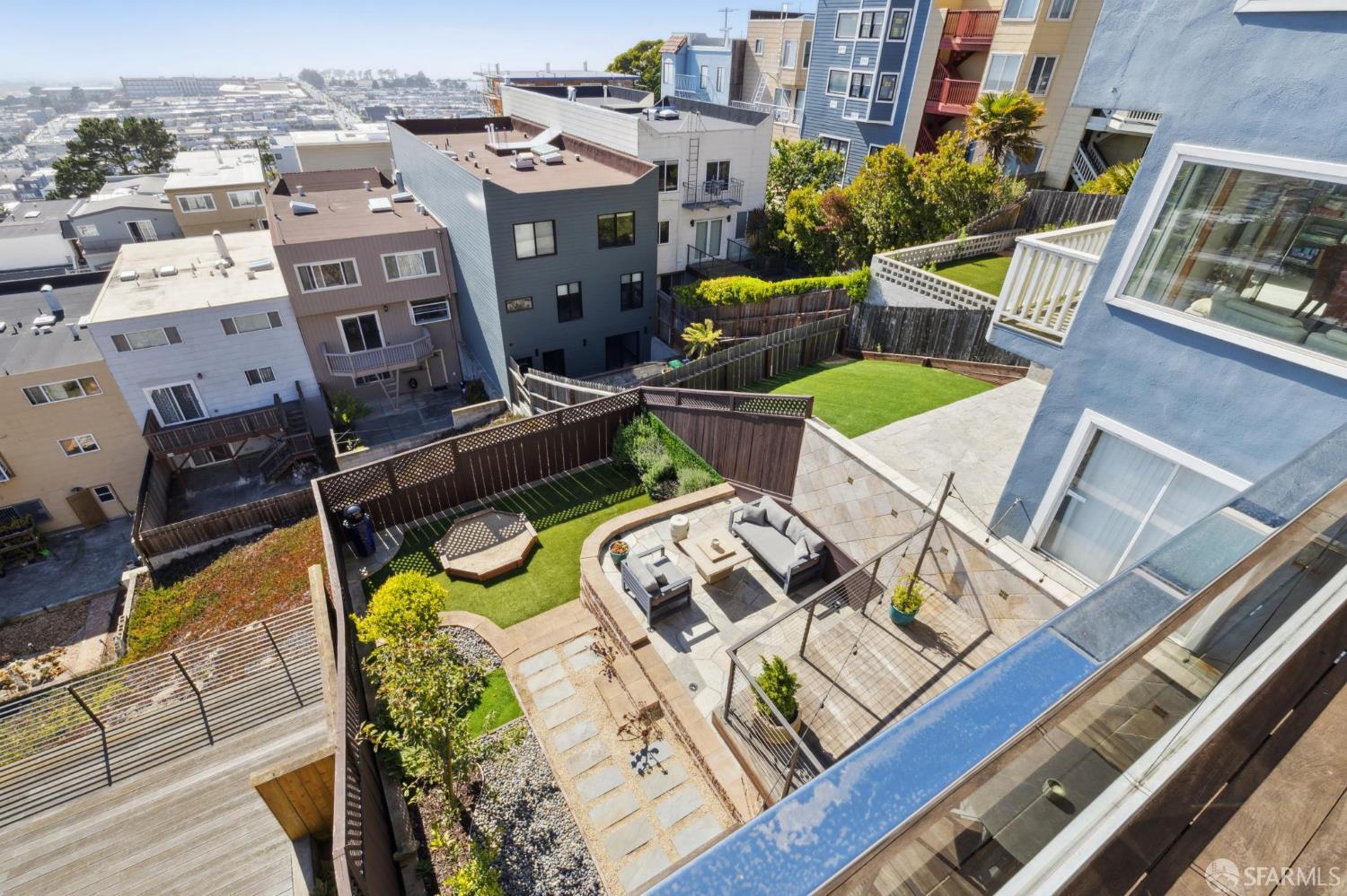 Detail Gallery Image 31 of 93 For 2123 Funston Ave, San Francisco,  CA 94116 - 4 Beds | 3/1 Baths