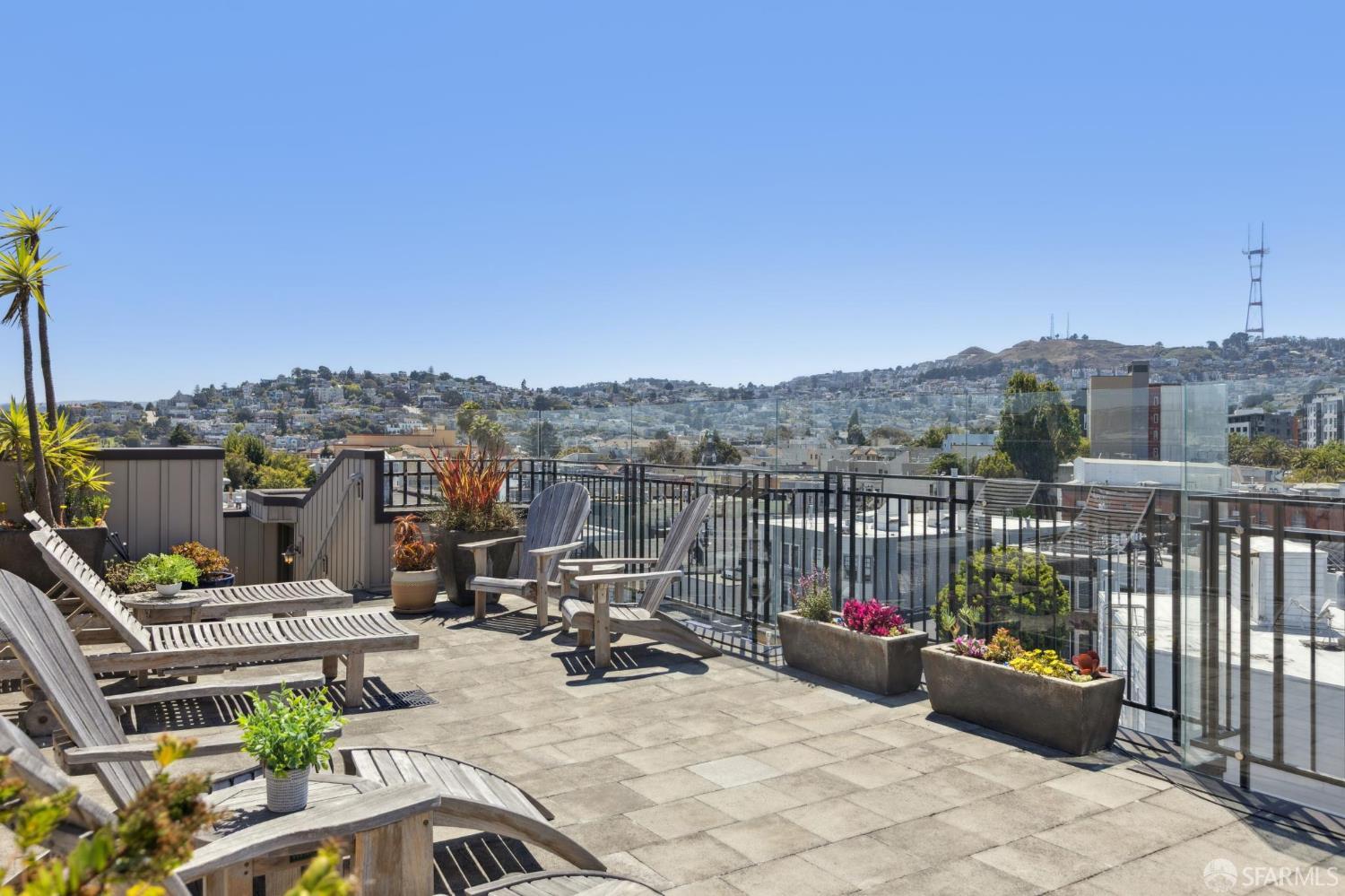 Detail Gallery Image 19 of 31 For 8 Landers St #301,  San Francisco,  CA 94114 - 2 Beds | 2 Baths