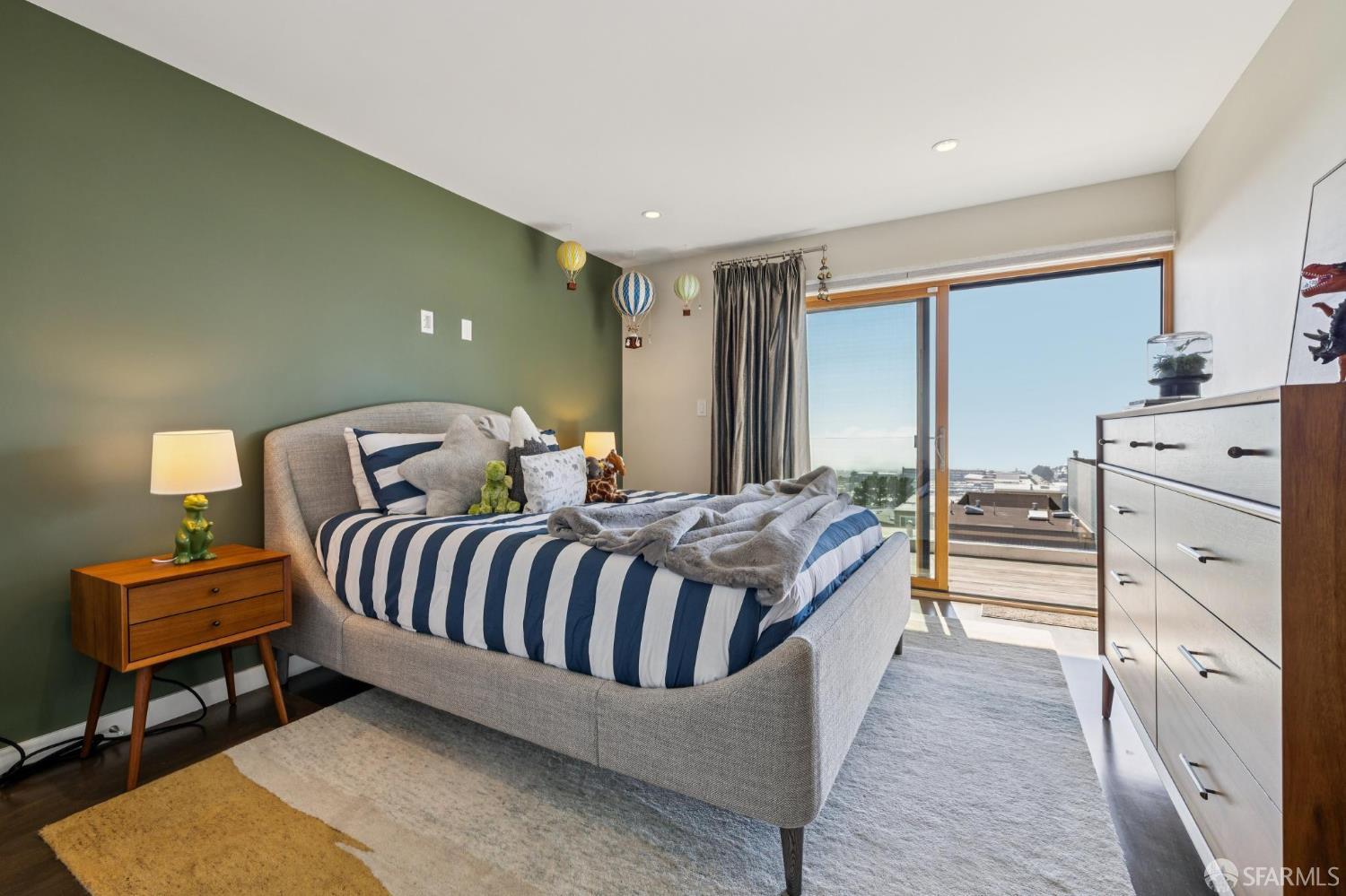 Detail Gallery Image 57 of 93 For 2123 Funston Ave, San Francisco,  CA 94116 - 4 Beds | 3/1 Baths