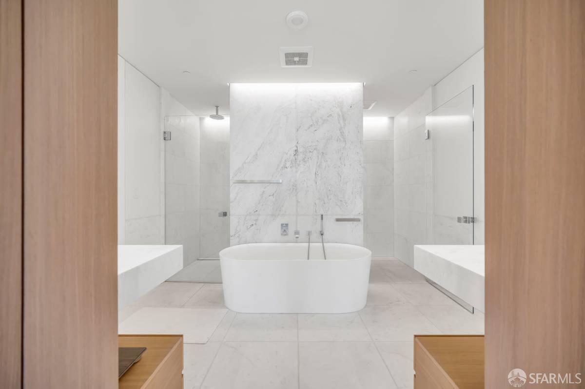 Detail Gallery Image 10 of 25 For 1 Steuart Ln #501,  San Francisco,  CA 94105 - 2 Beds | 3 Baths