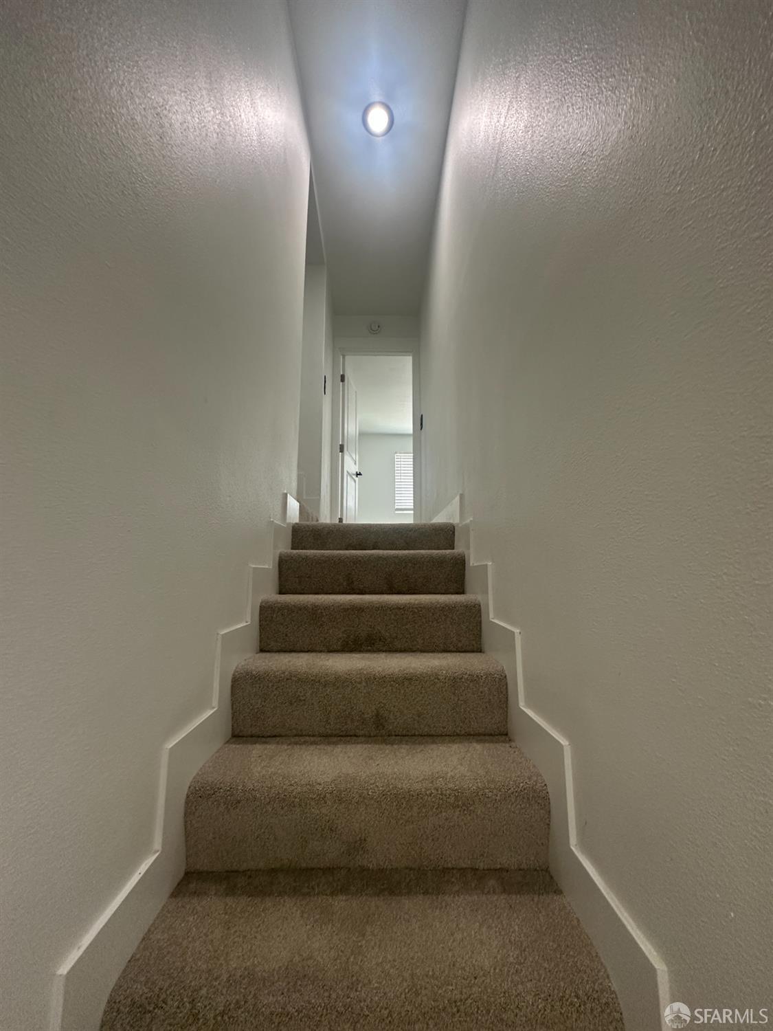 Detail Gallery Image 19 of 28 For 370 Clara St, Oakland,  CA 94603 - 7 Beds | 3 Baths